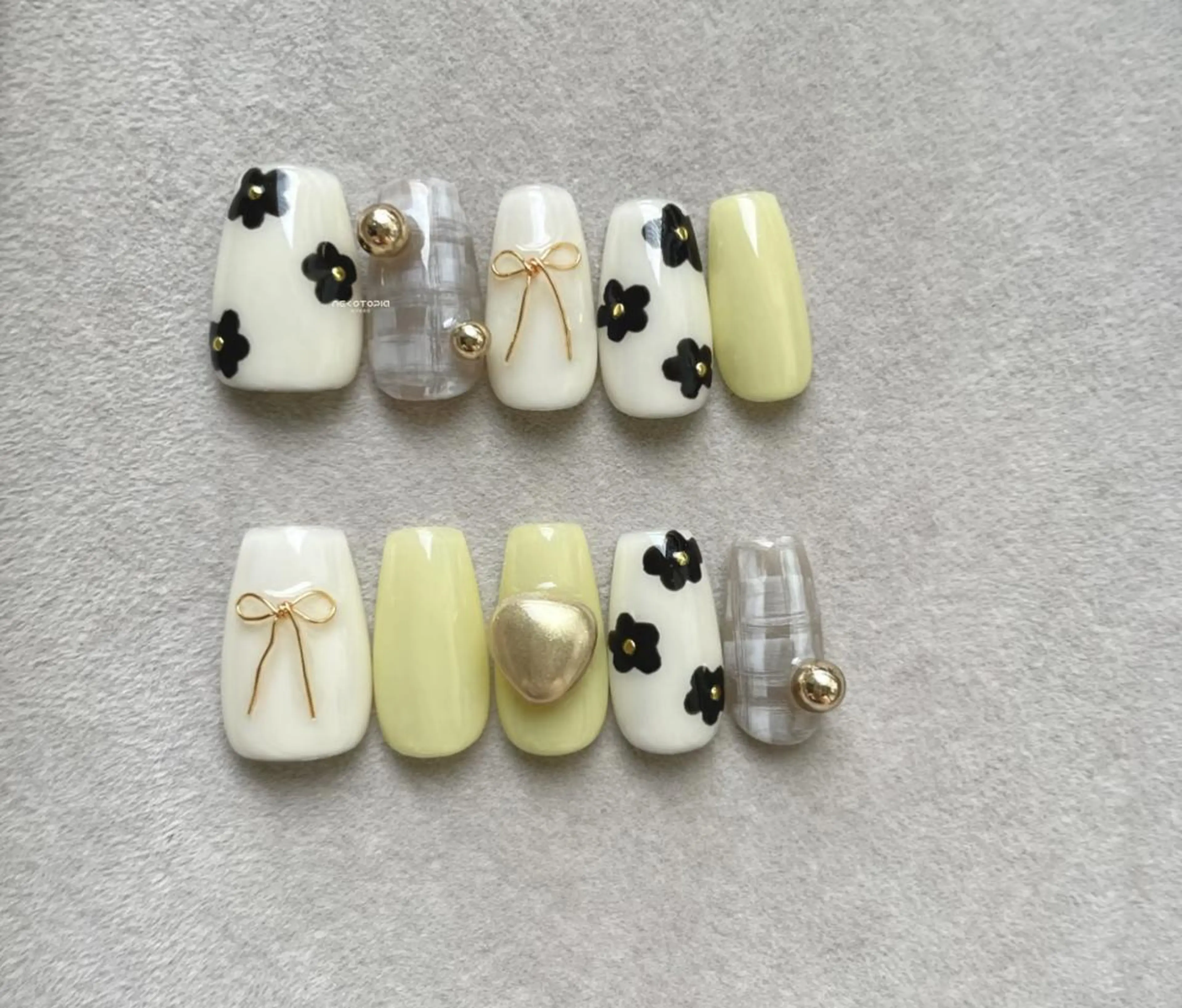 ネイル ハンドネイル ハンドケア 🍑 momo_nailのネイルデザイン