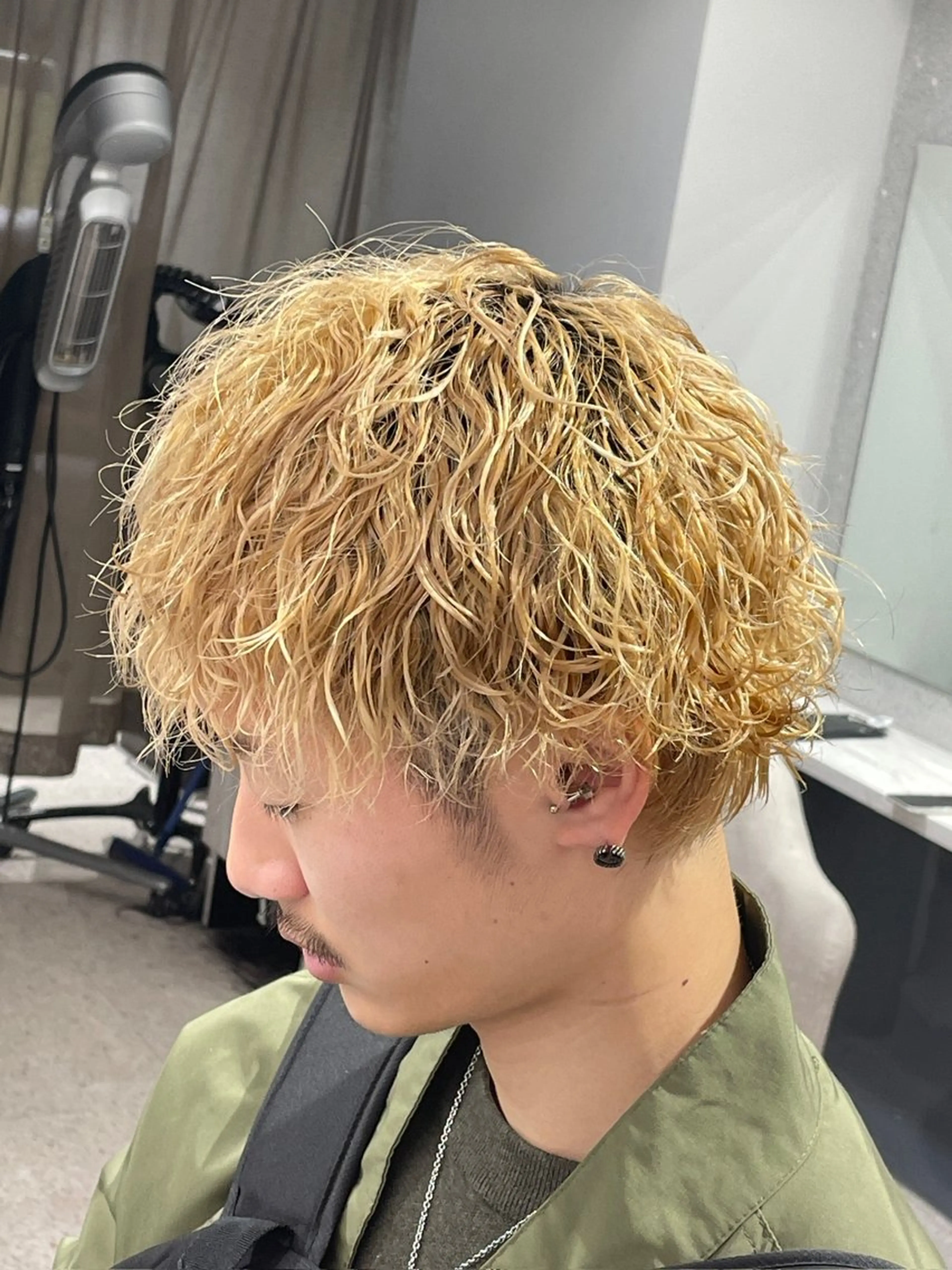 パーマ メンズ メンズスタイリスト✨ 助川龍哉のヘアスタイル