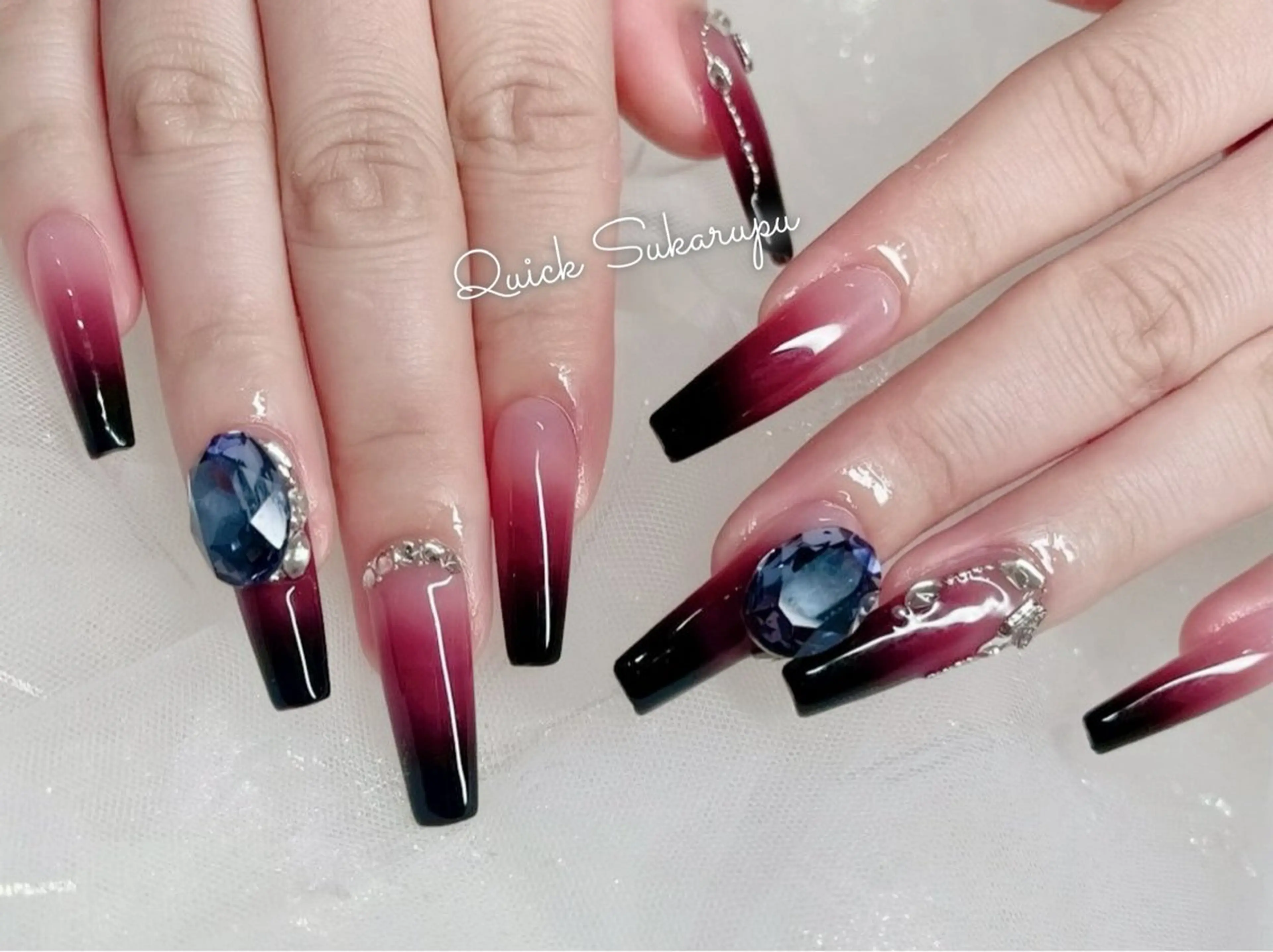 ネイル Quick Sukarupu 新宿店所属・澤田 あれのネイルデザイン