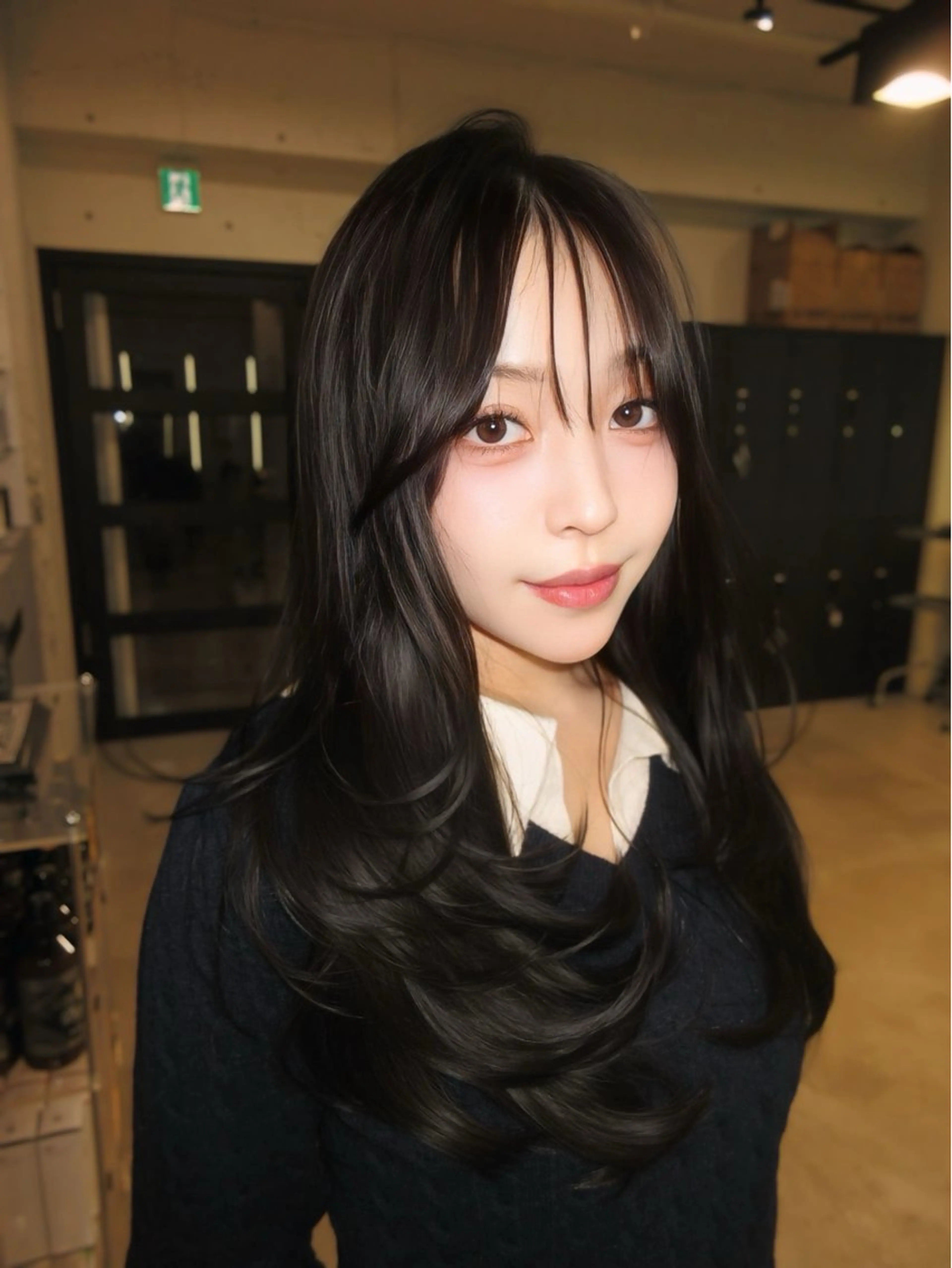 ロング カラー カット ヘアカラー トリートメント レイヤーカット 透明感カラーのヘアスタイル