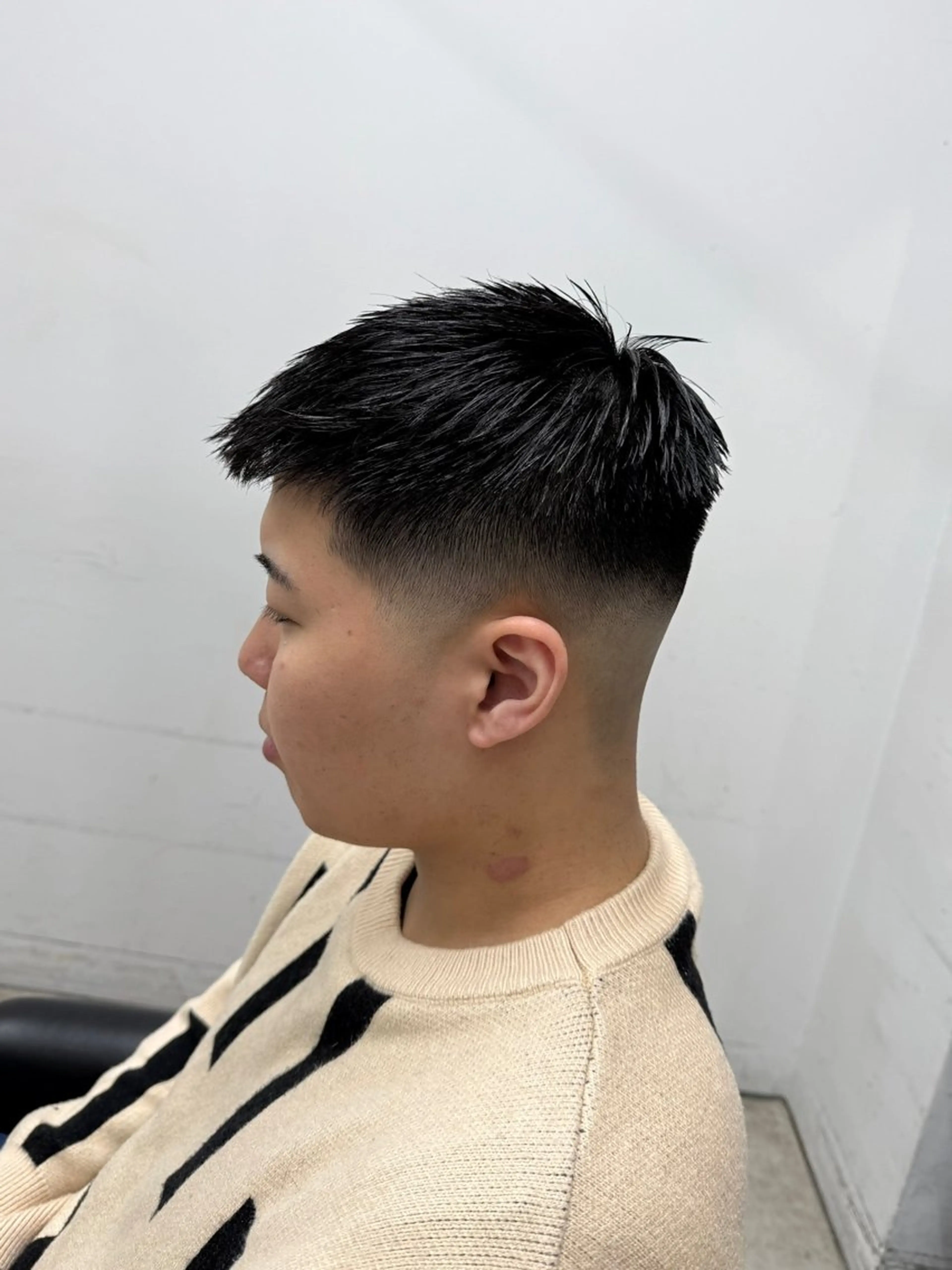 ショート メンズ フェードカット スキンフェード sunc所属・ハイトーン/ブリーチ /ダブルカラーのヘアスタイル