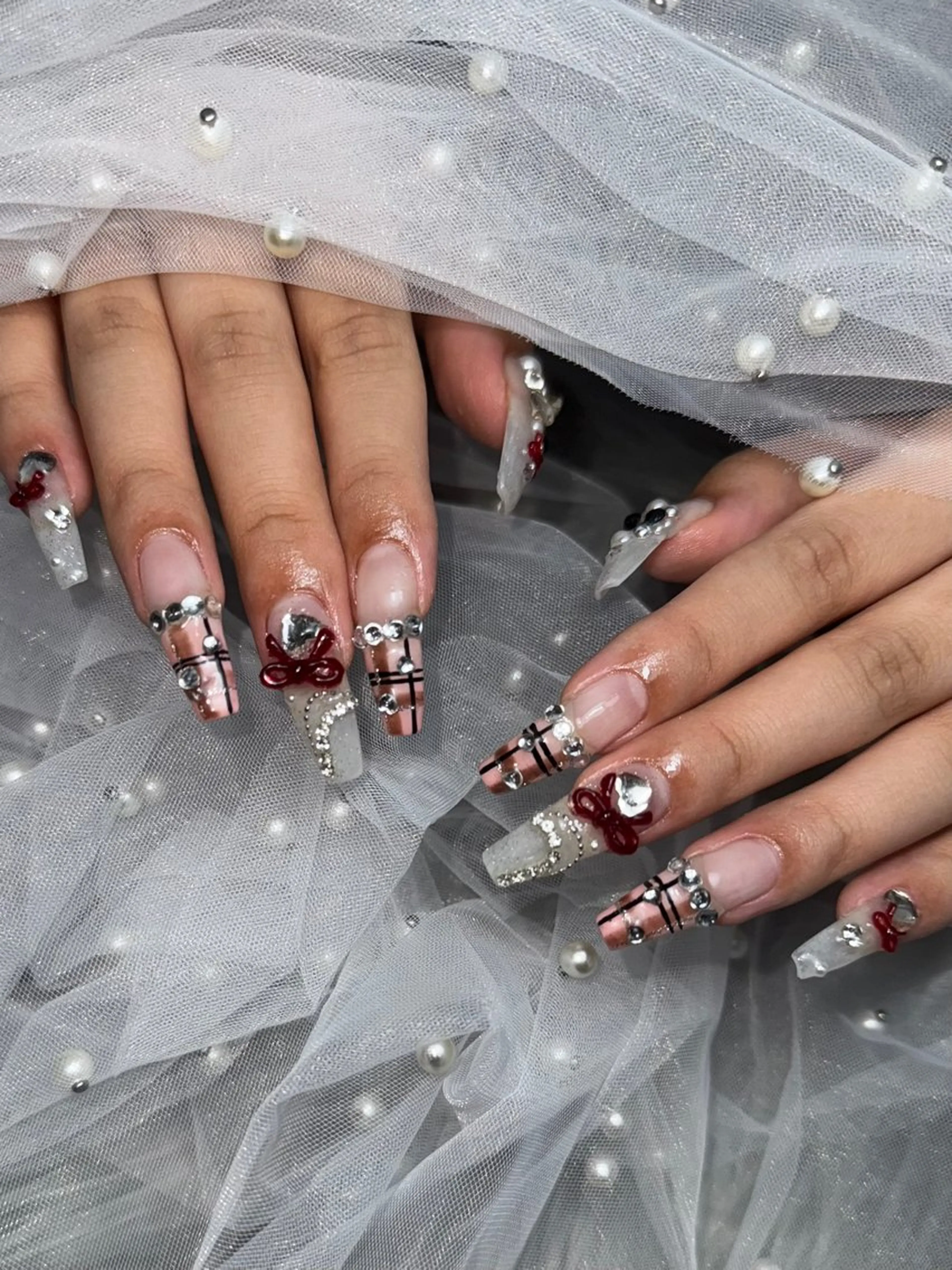 ロング ハンドネイル forR's AIKAのネイルデザイン