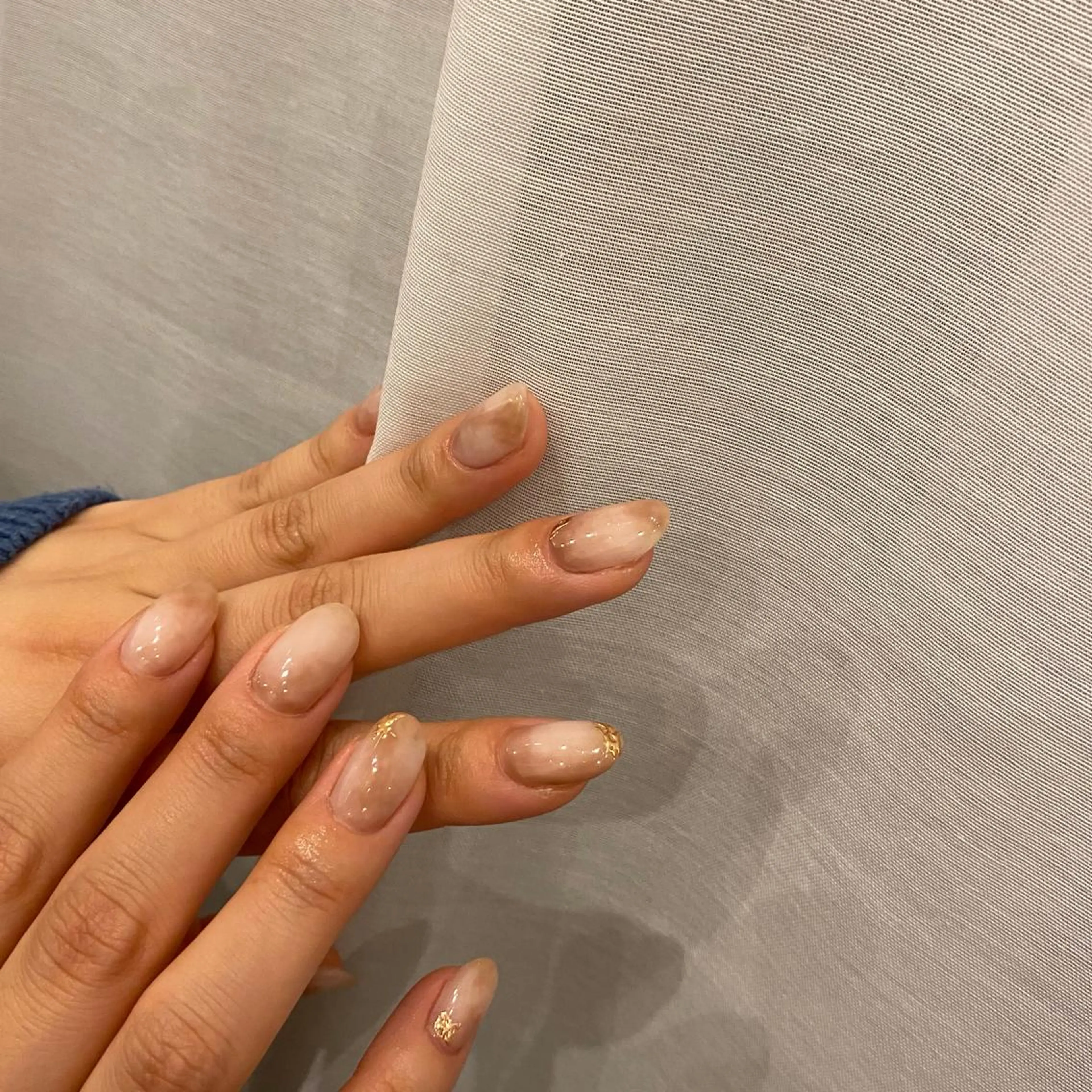 ネイル ミラーネイル ネイル&アイ　QUEEN&CRIMSON所属・眉WAX/ピーリング ホワイトニングの眉毛・アイブロウイメージ