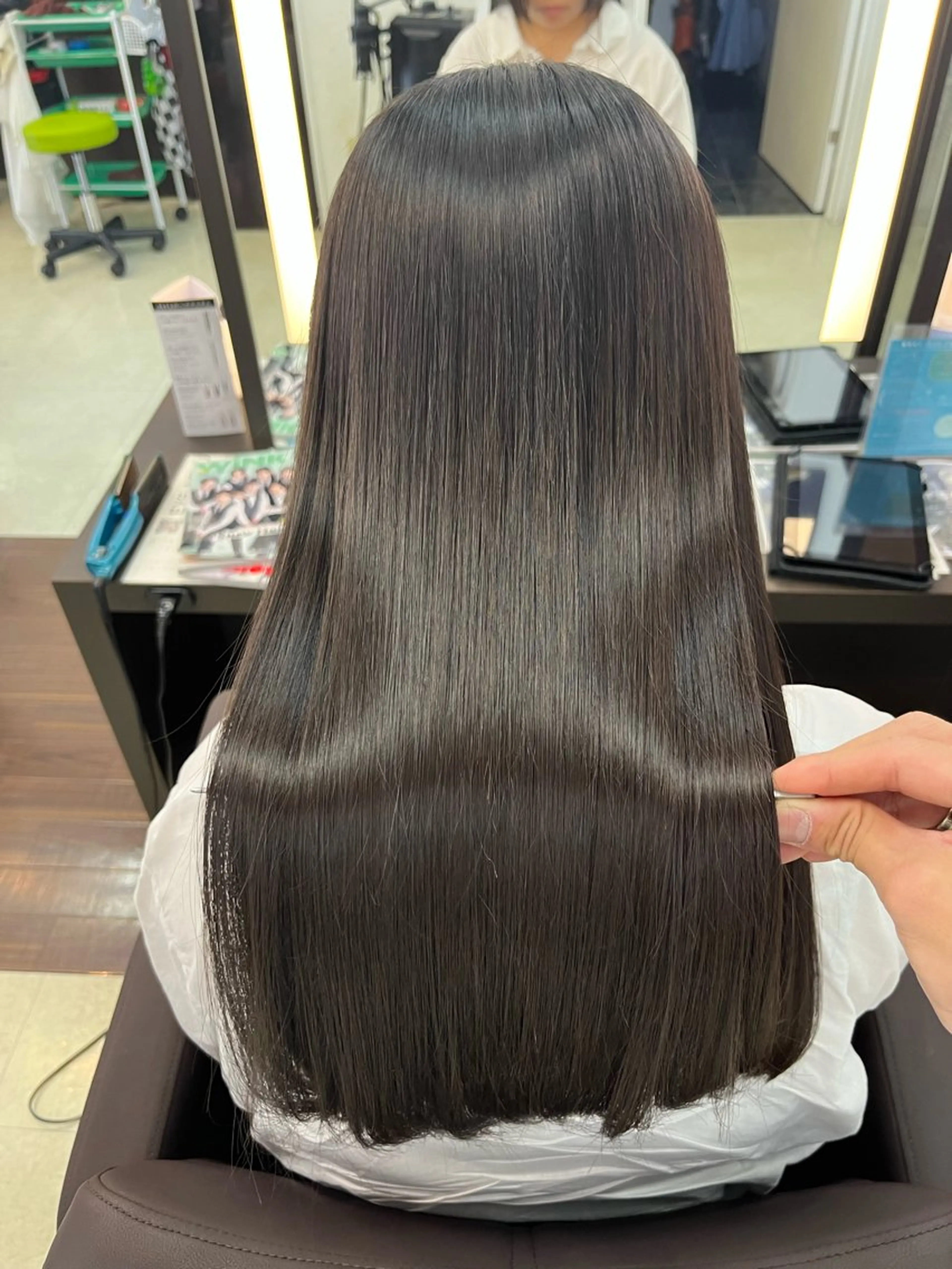 セミロング float浦和美園所属・float浦和美園店 藍野賢也のヘアスタイル