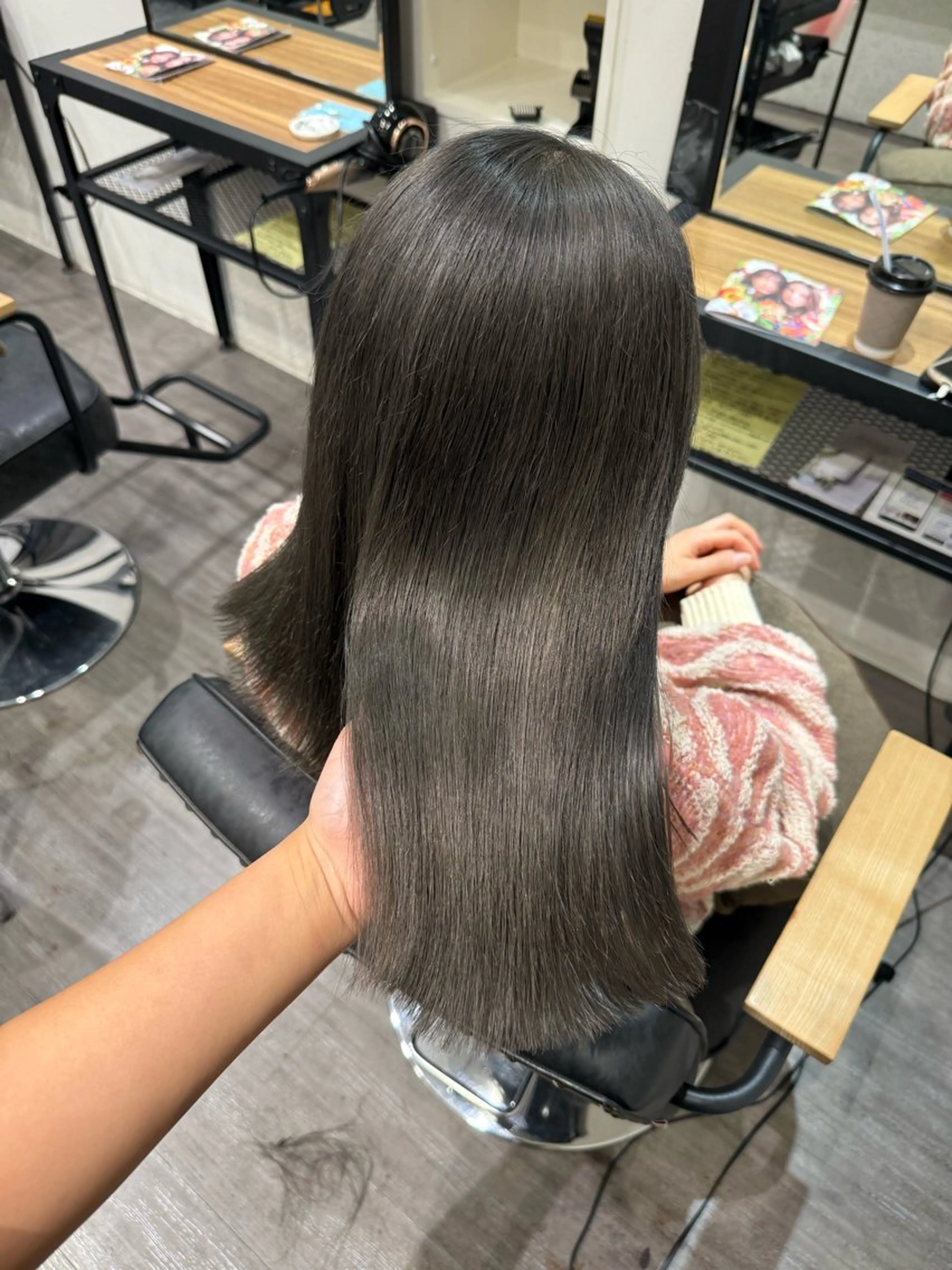 ミディアム カラー カット ヘアカラー トリートメント 艶髪レイヤー上田 紗也🇰🇷💗のヘアスタイル