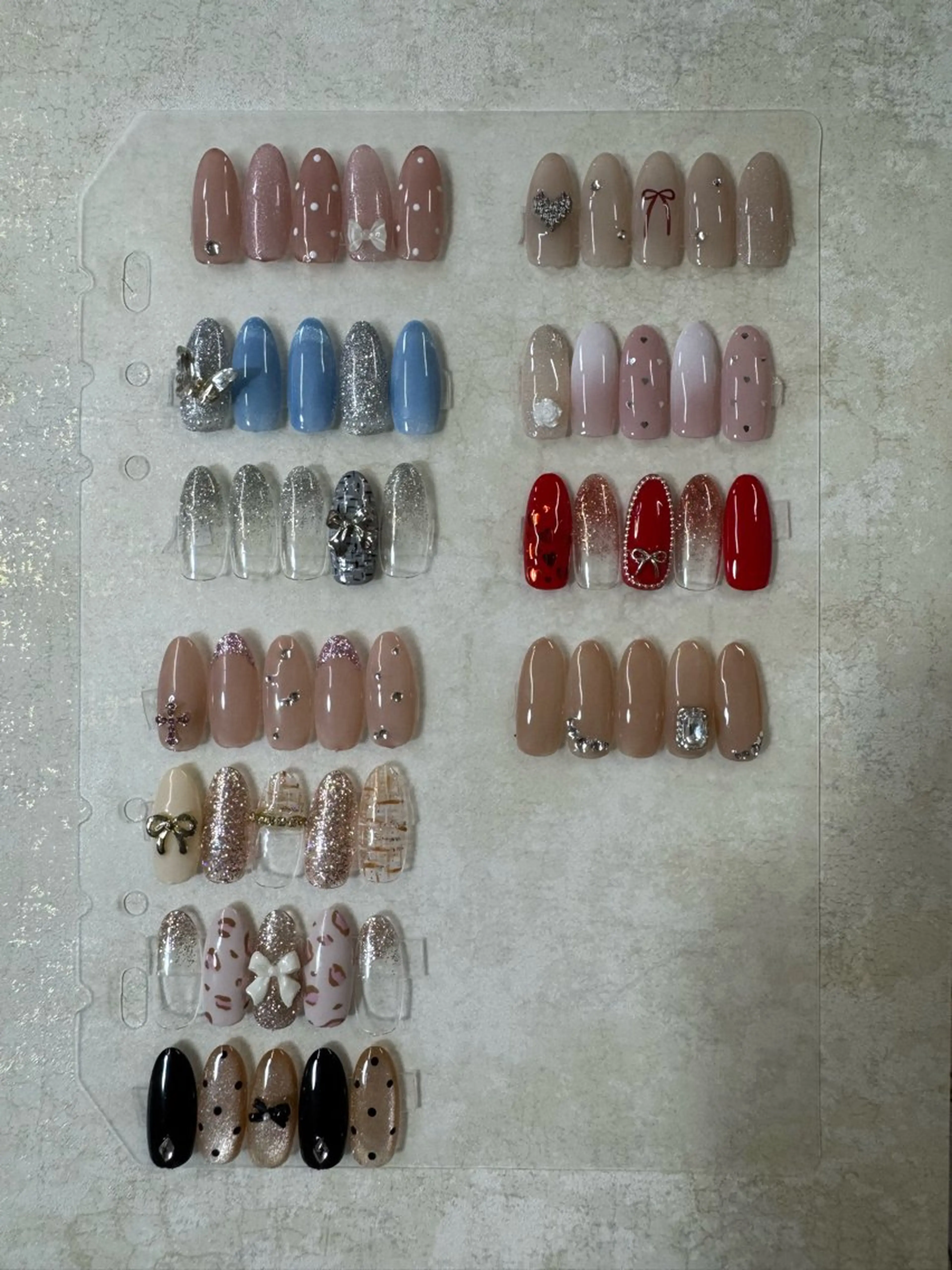 ネイル ハンドネイル LR.ONE リナのネイルデザイン