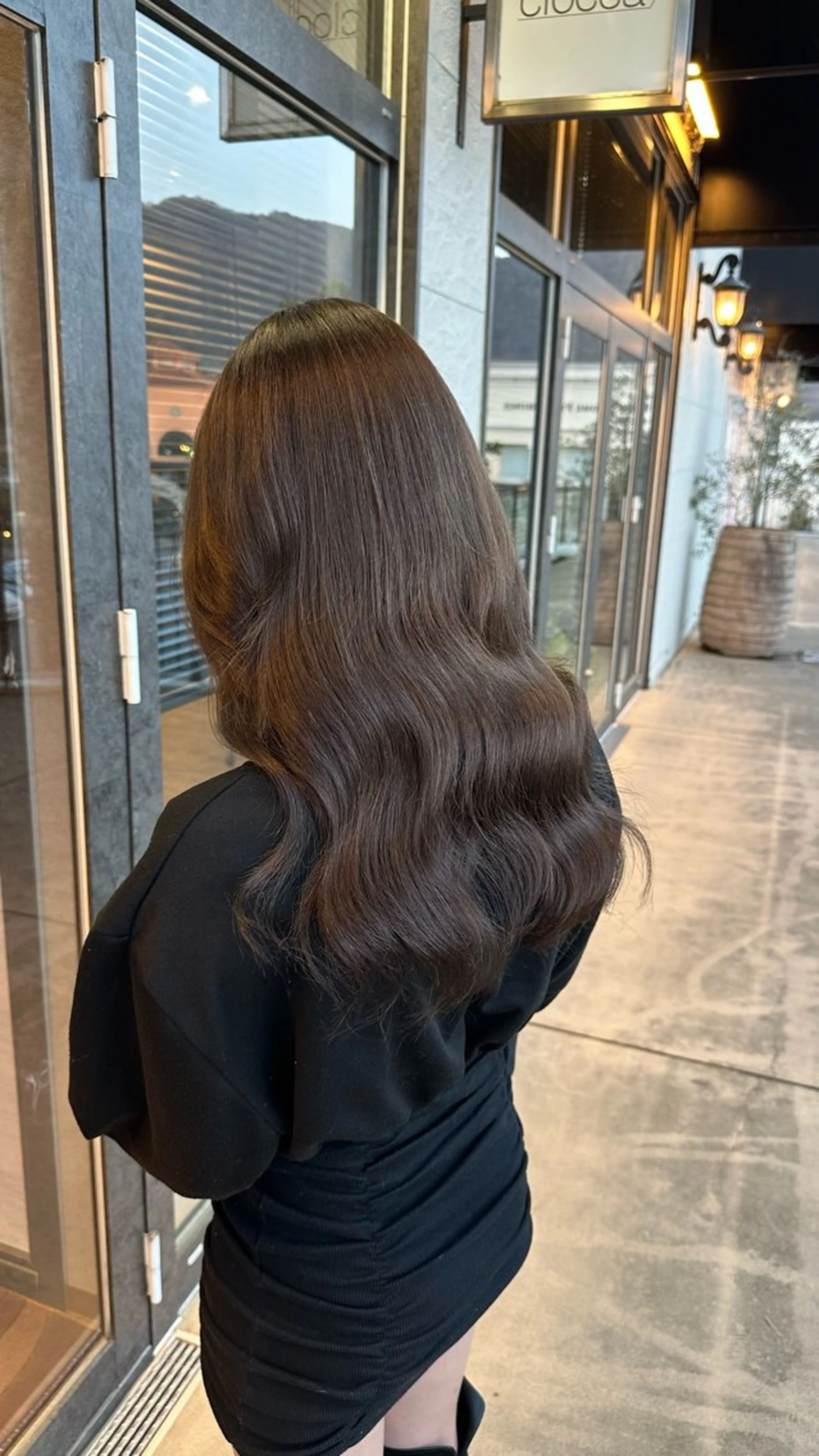 ロング カラー グレージュ ヘアカラー トリートメント clocca所属・鵜飼 真伍のヘアスタイル