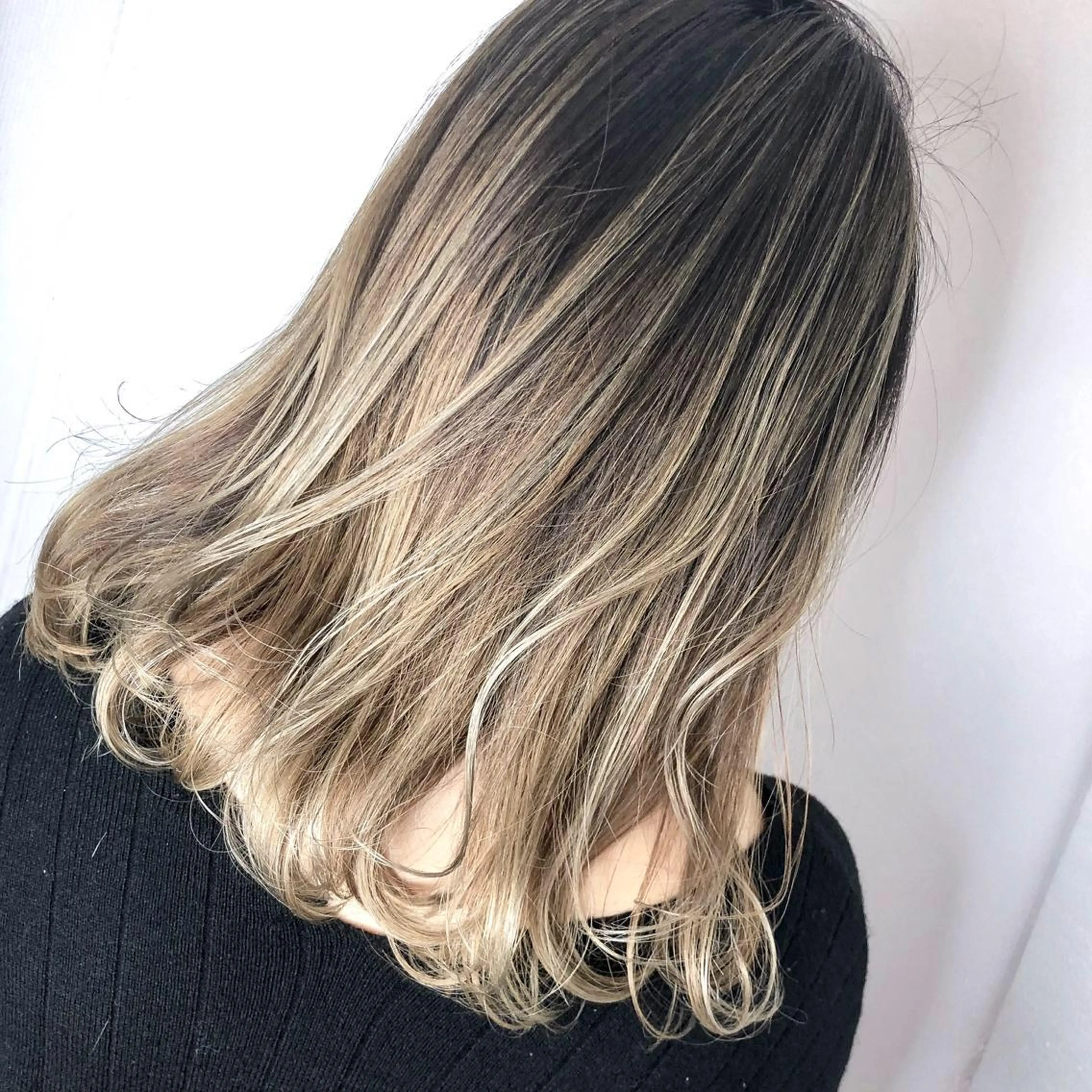 セミロング カラー カット ヘアカラー トリートメント Lien 深井店のヘアスタイル