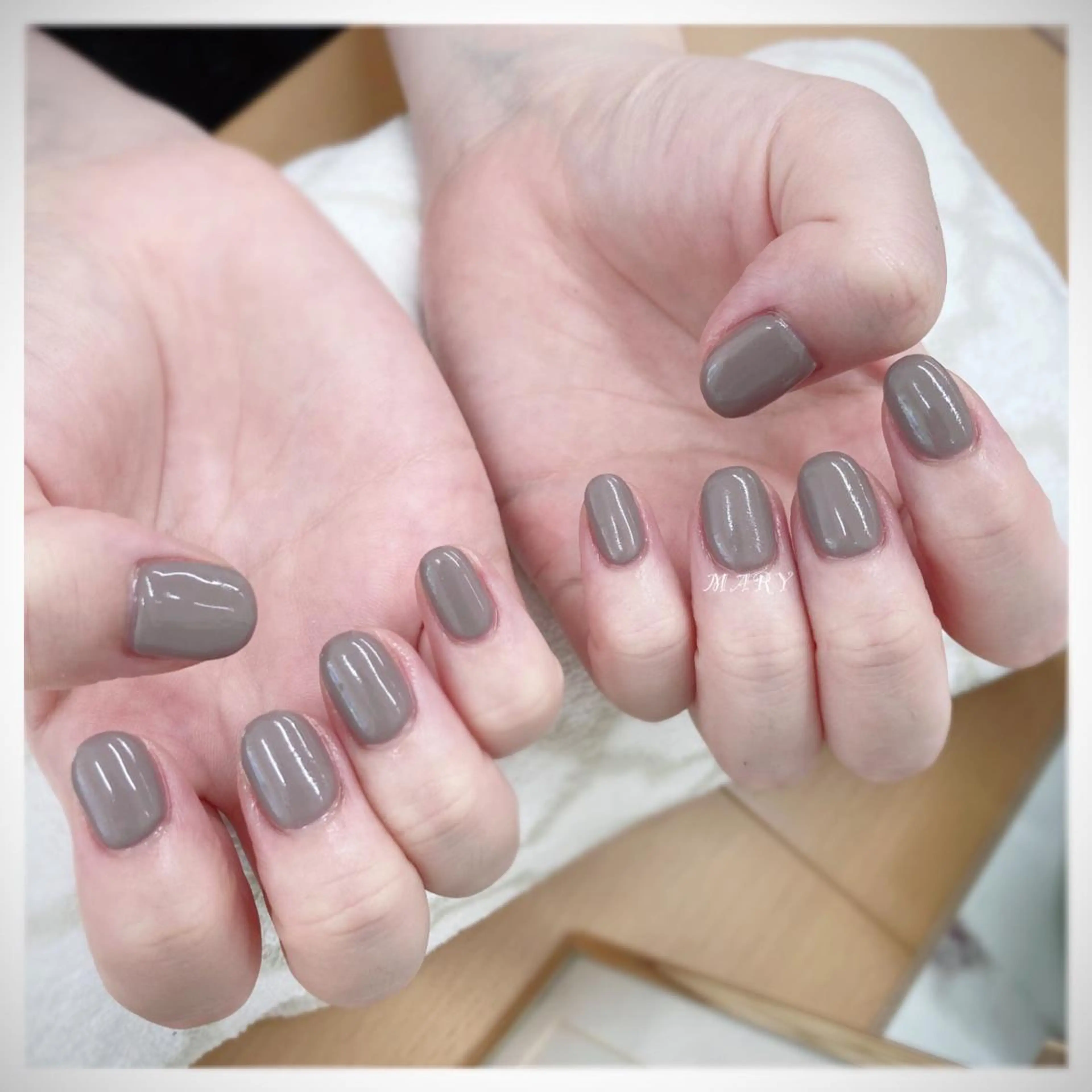 ネイル ニュアンスネイル オフィスネイル ワンカラーネイル ショートネイル シンプルネイル ハンドネイル Mary nail所属・Mary nail .narumiのネイルデザイン
