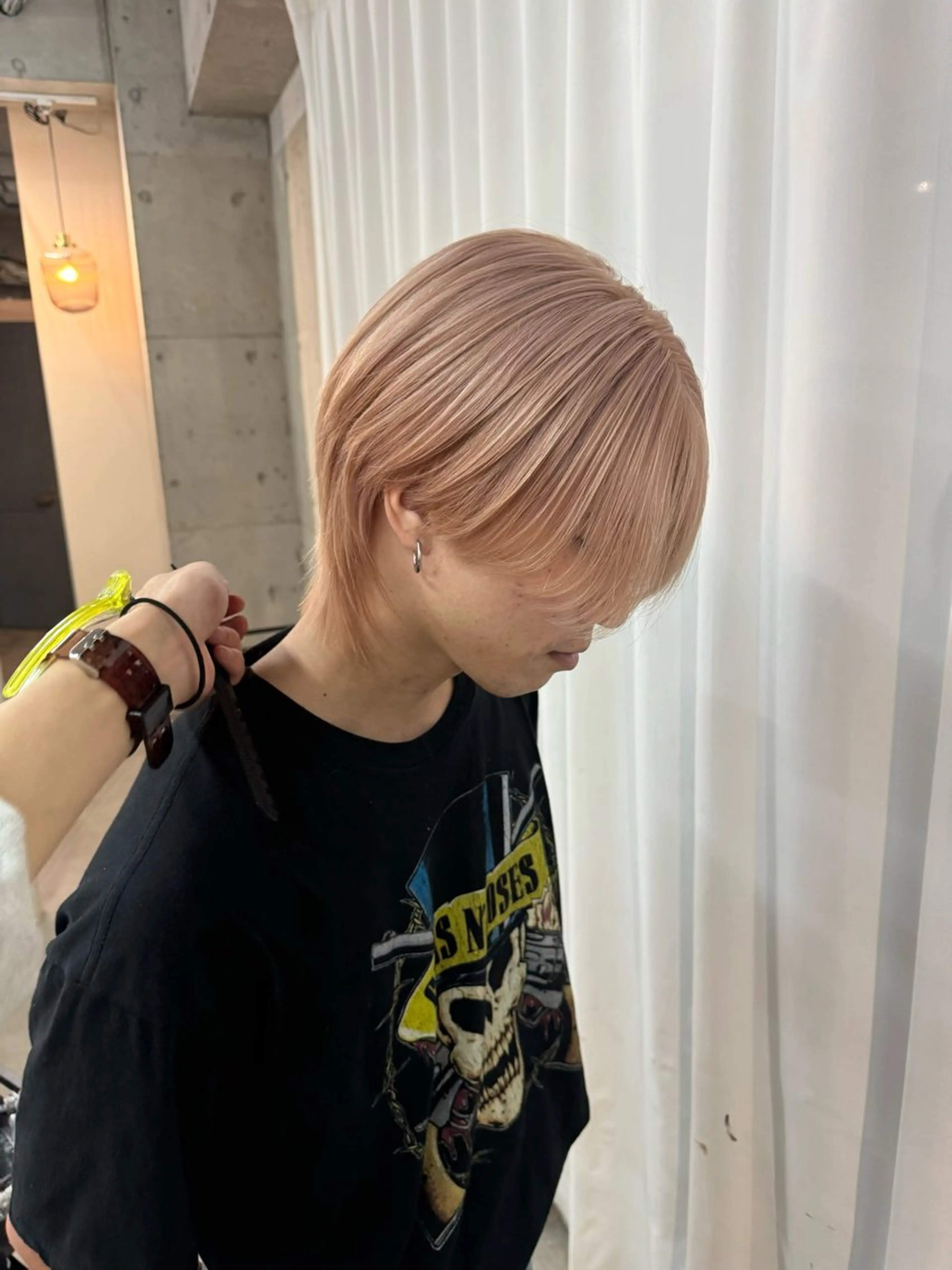 ショート 有人/バレイヤージュ /シャドールーツのヘアスタイル