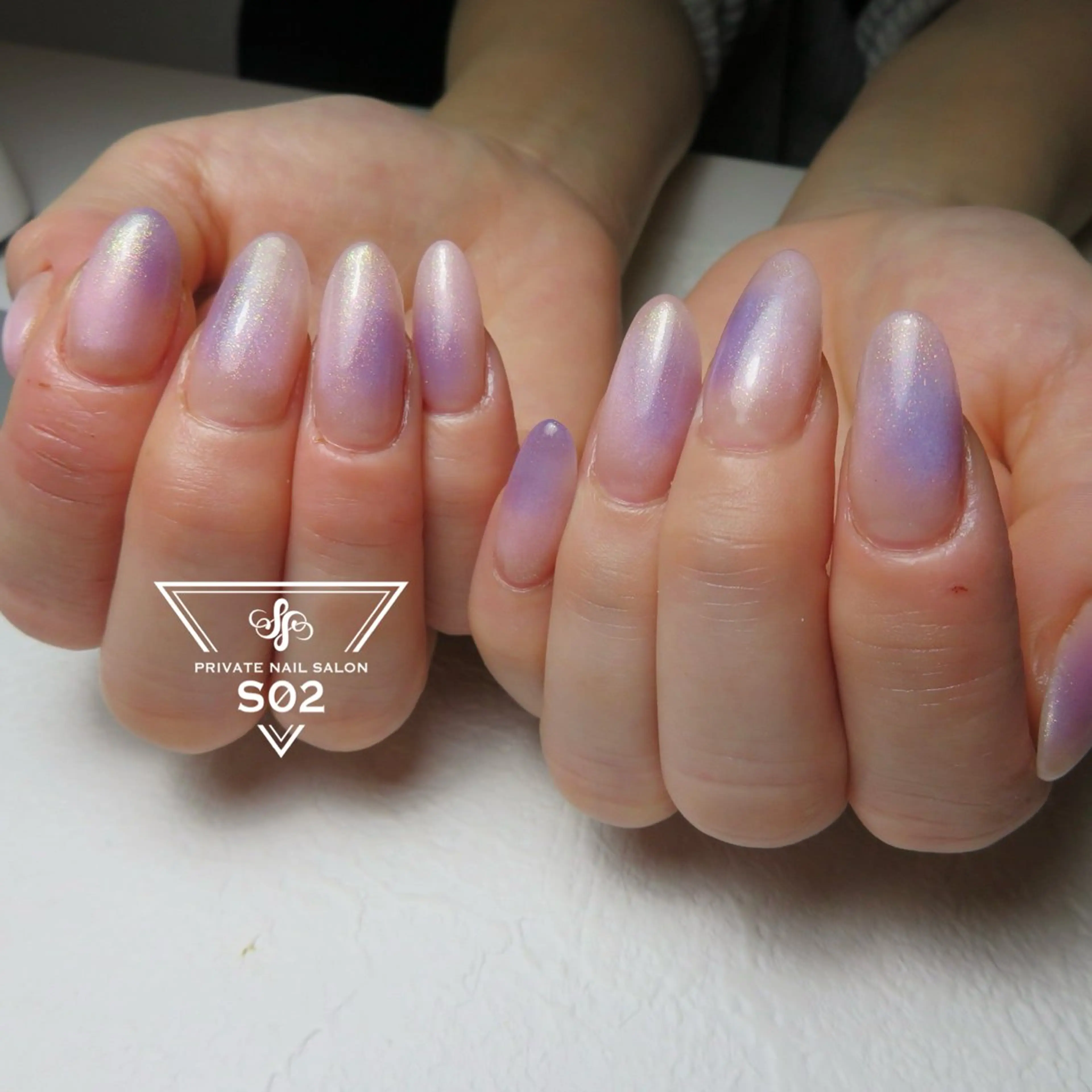 ネイル ラメ(グリッター) S02 𝙲𝚑𝚒𝚎のネイルデザイン