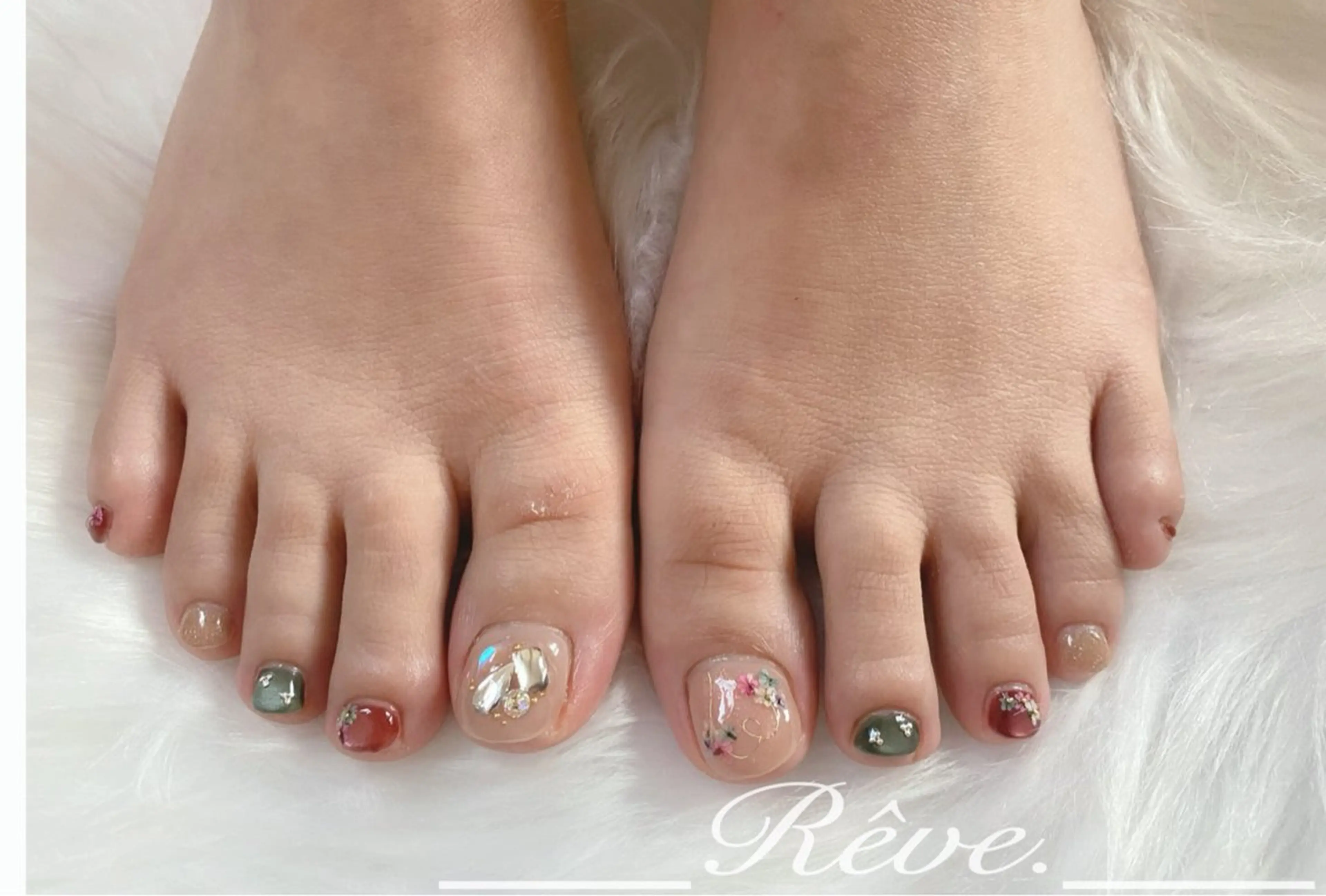 ネイル Reve.所属・Reve. 黒澤のネイルデザイン