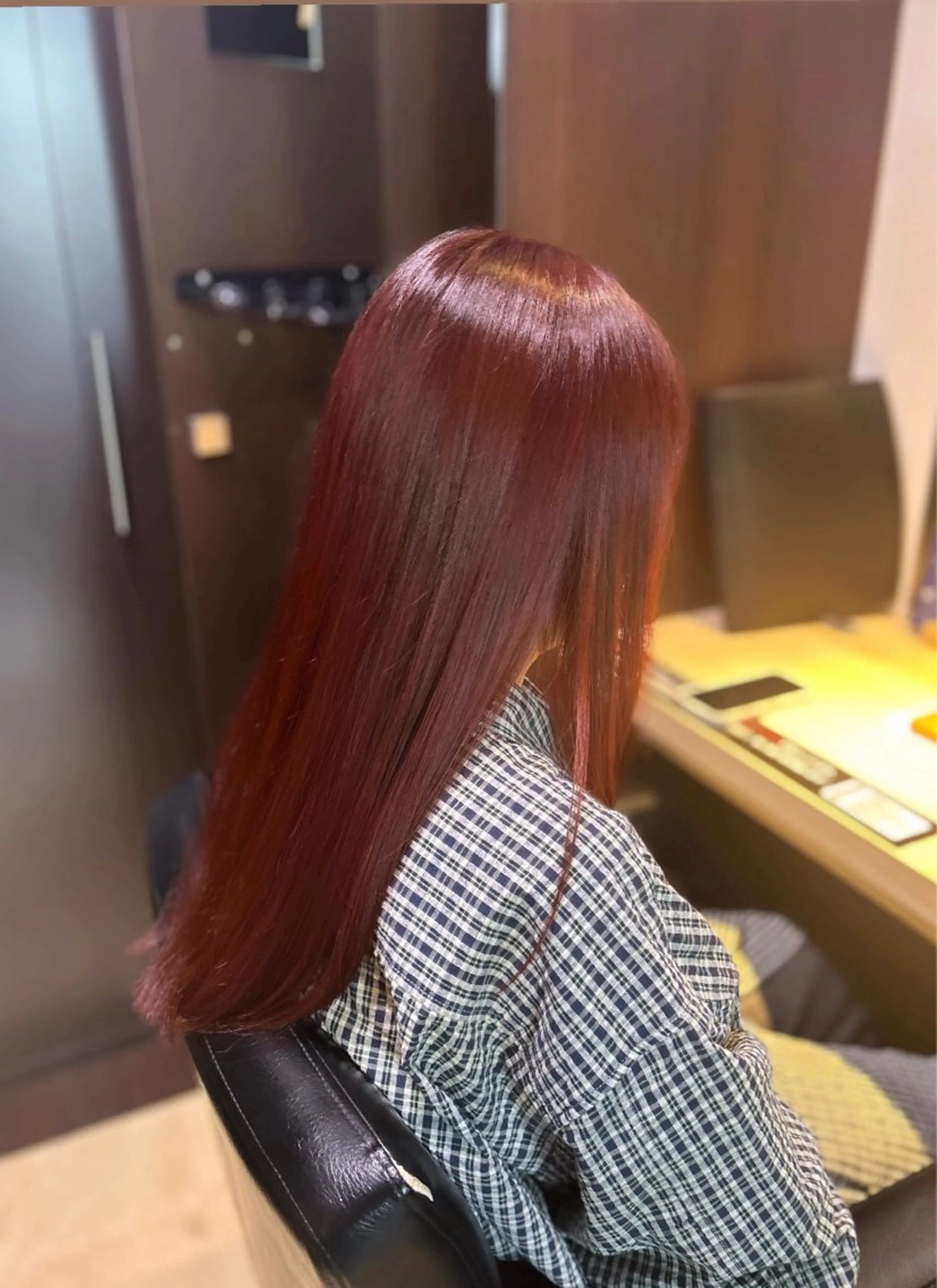 ロング カラー ブラウンカラー ピンクカラー レッドカラー パーマモデル募集中 瀬在紗也香のヘアスタイル