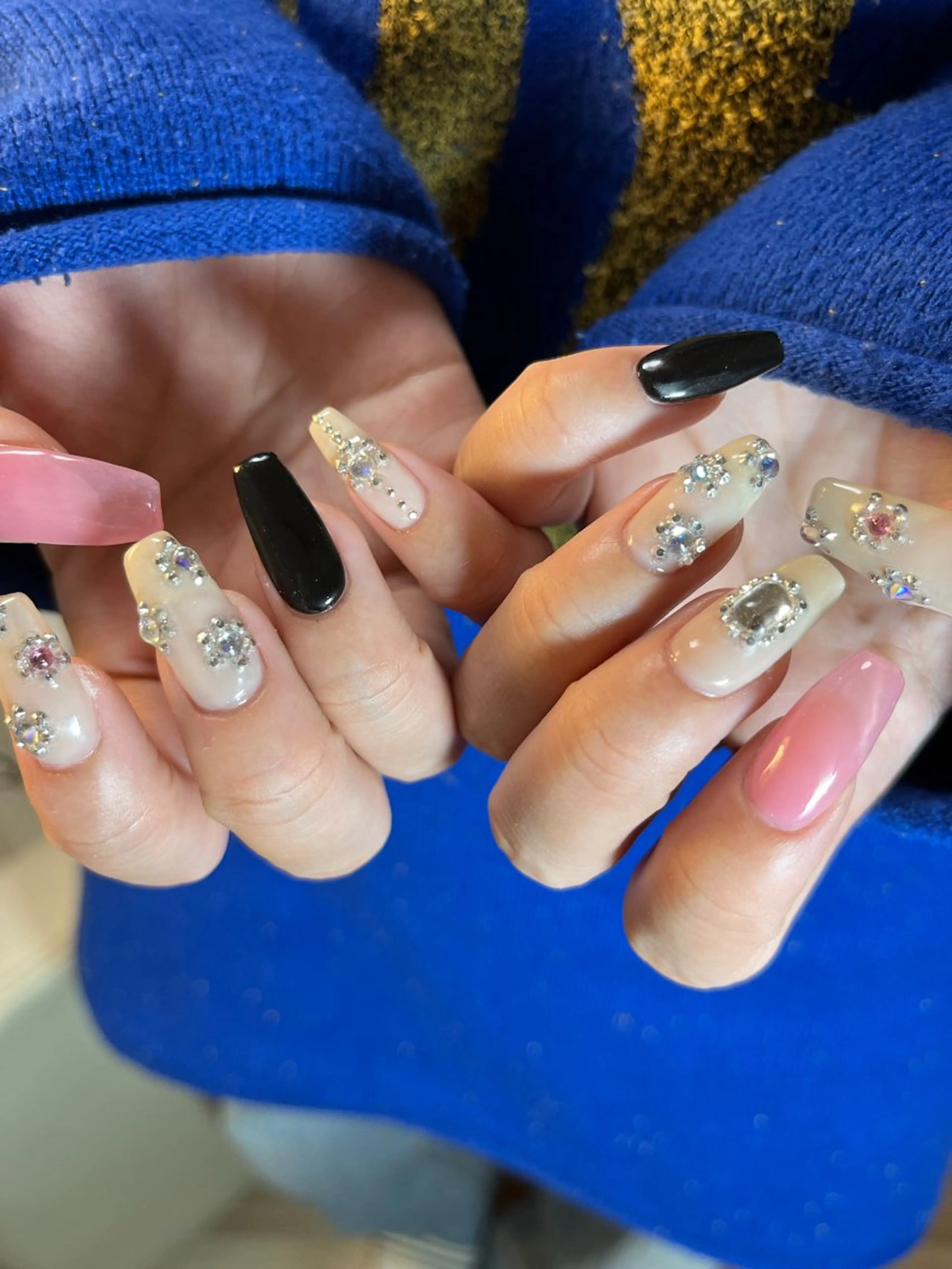 ネイル ハンドネイル Amber21.所属・Nagahama Akariのネイルデザイン