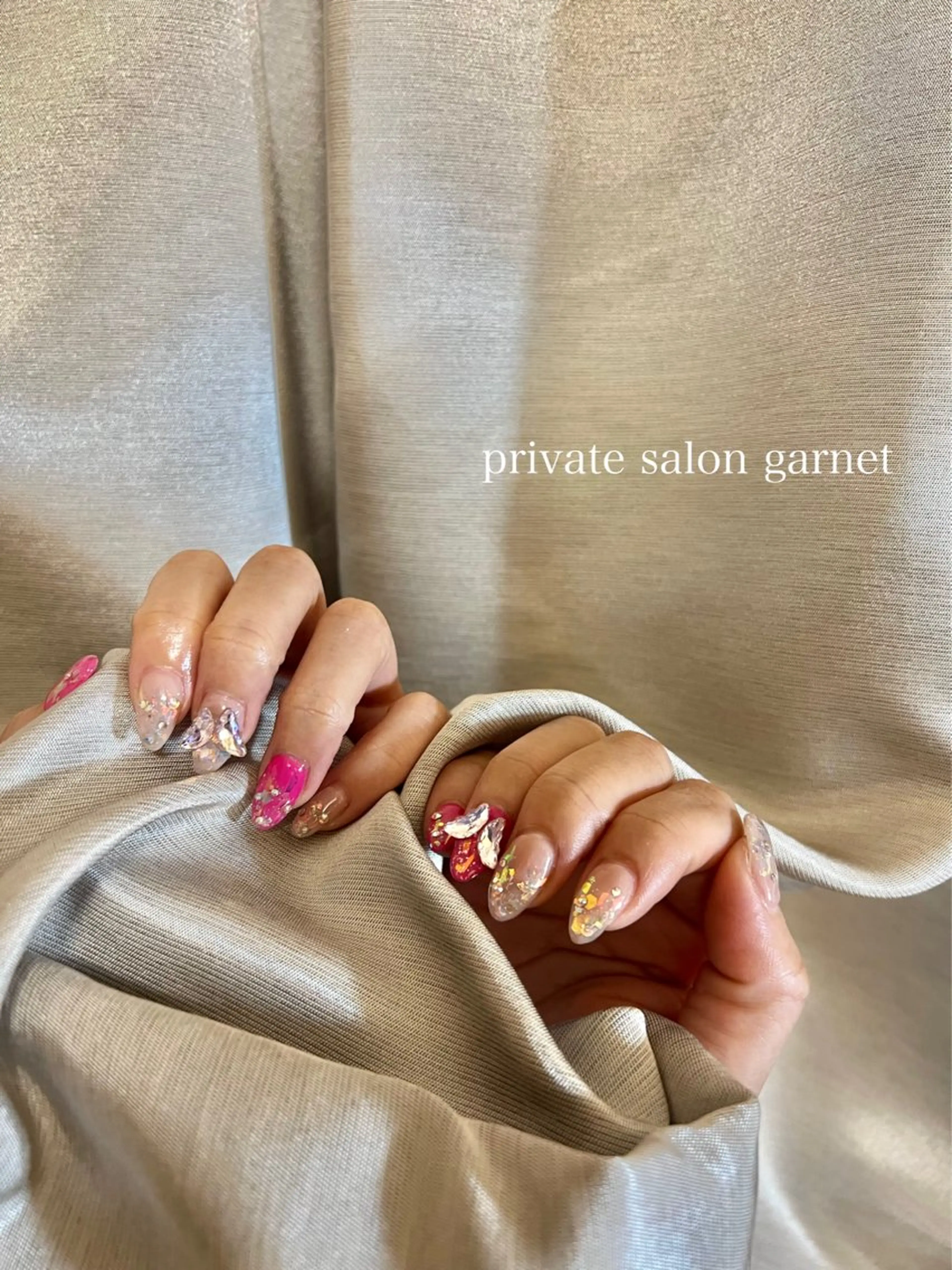 ネイル キラキラネイル ワンホンネイル Garnet nailのネイルデザイン