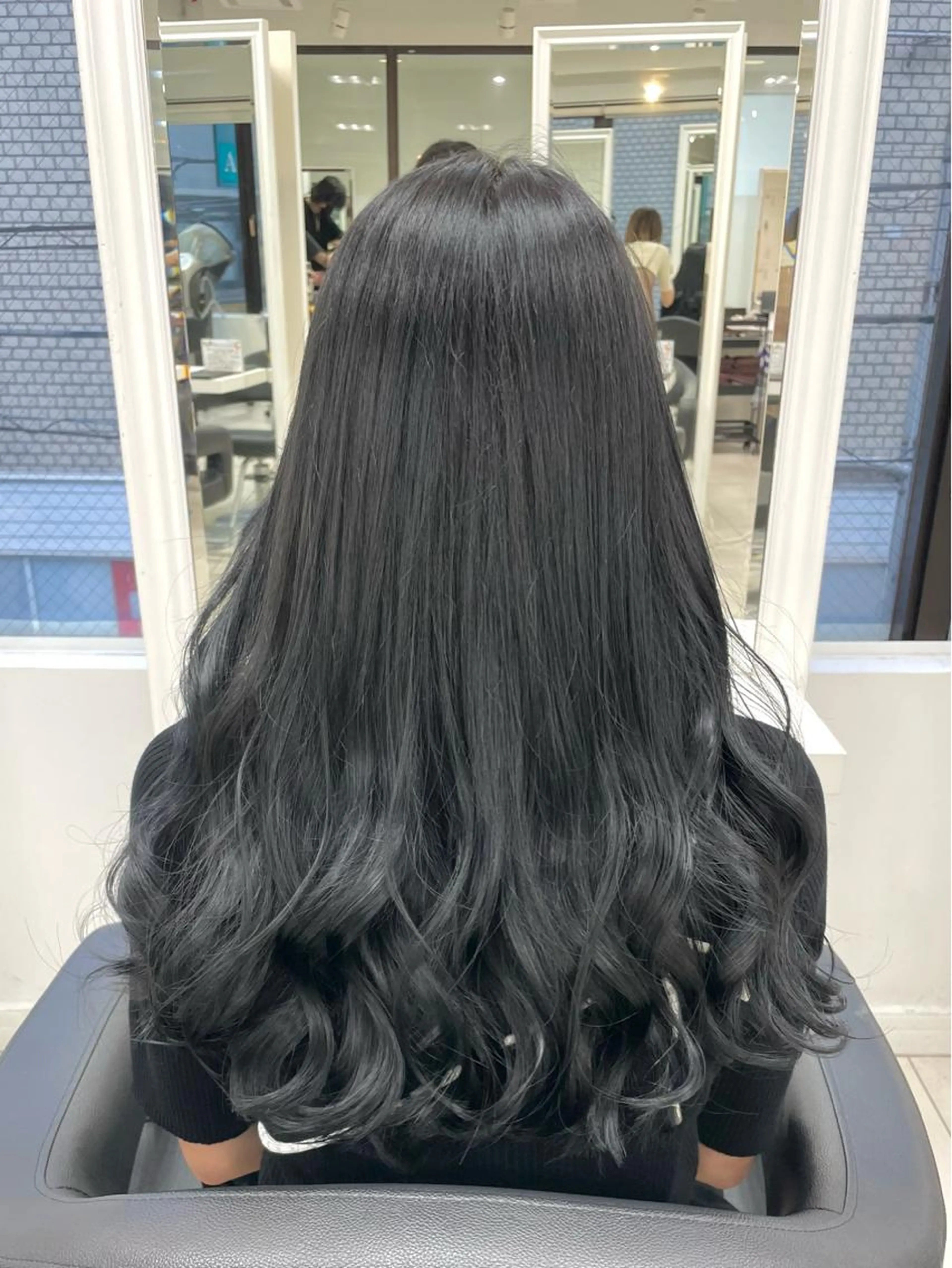 ♡暗染め艶カラー＋トリートメント✨ （黒染め未使用）の写真