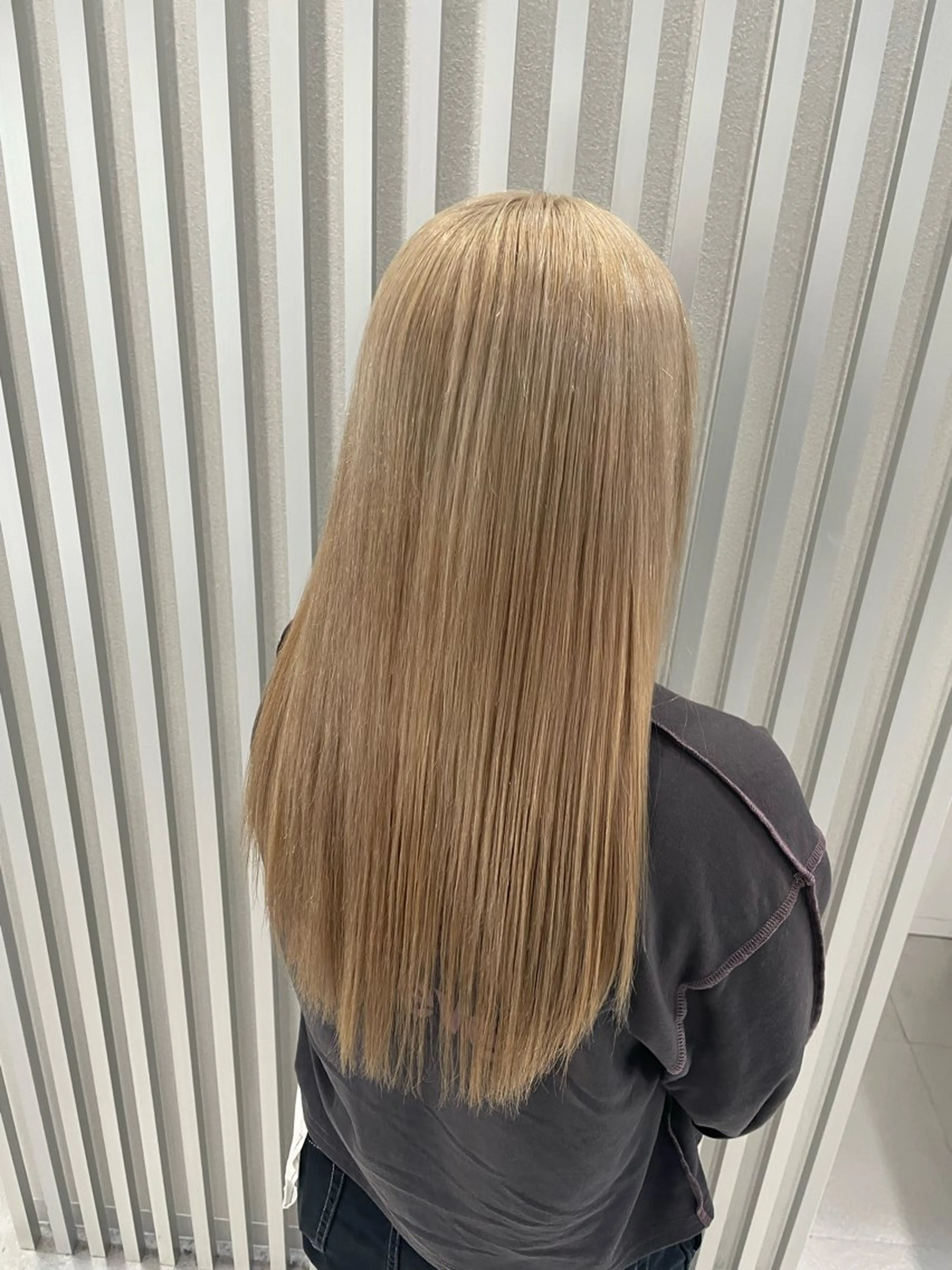 セミロング カラー 野崎 孝章のヘアスタイル