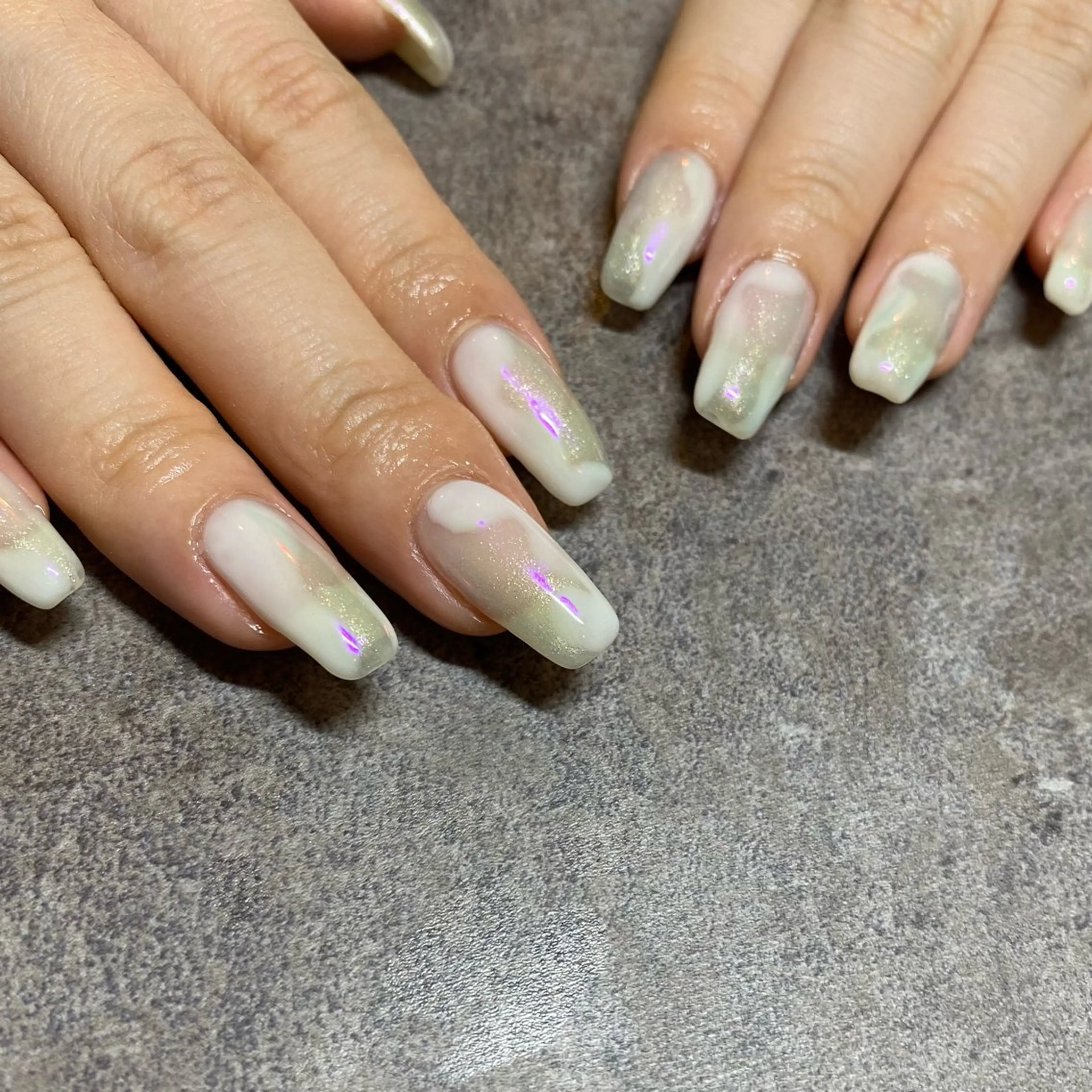 ネイル アートネイル オーロラネイル ハンドネイル ハンドケア N dé chou chou所属・林 七海のその他イメージ