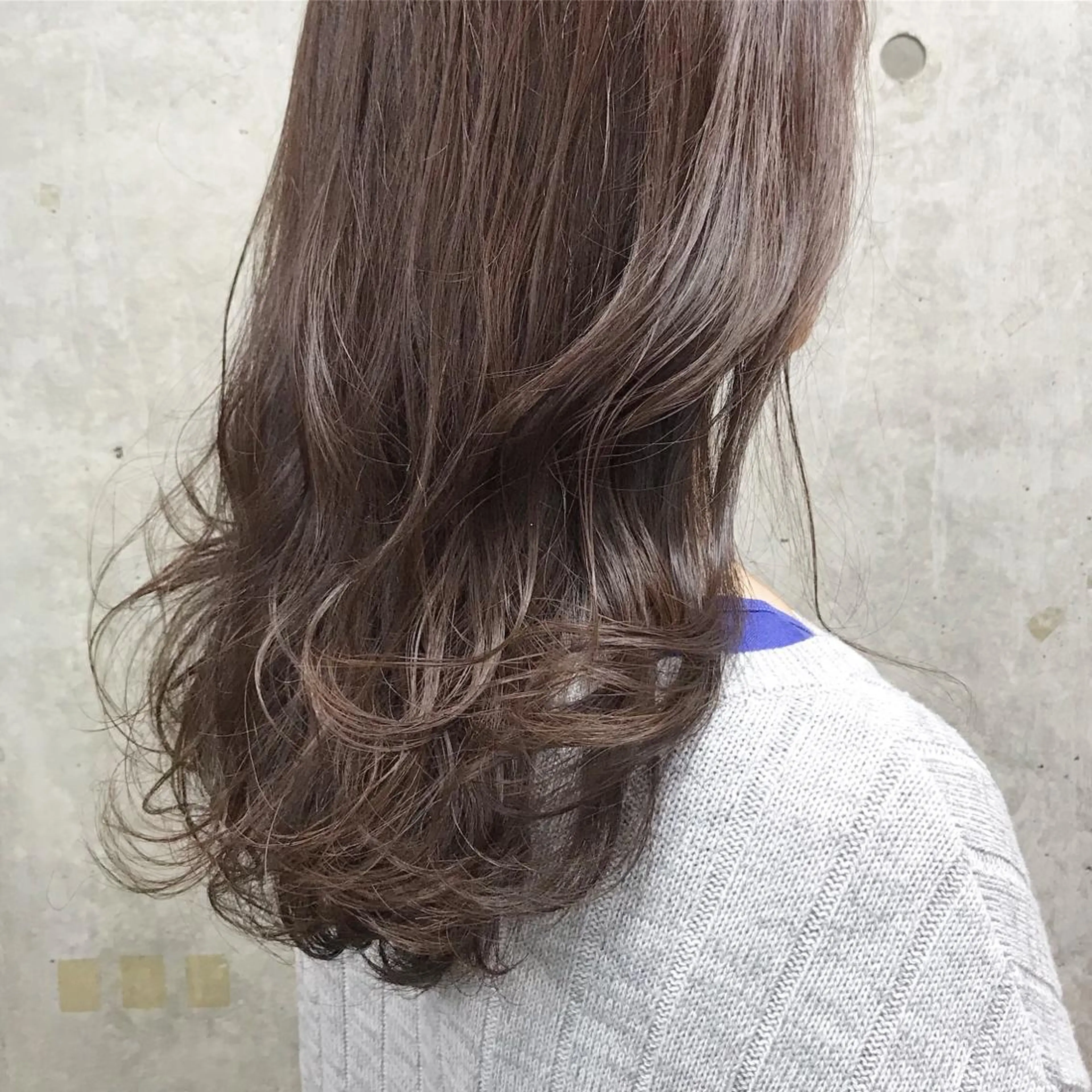 セミロング カラー ヘアアレンジ ベージュカラー clan所属・Satsuki ✂︎♡のヘアスタイル