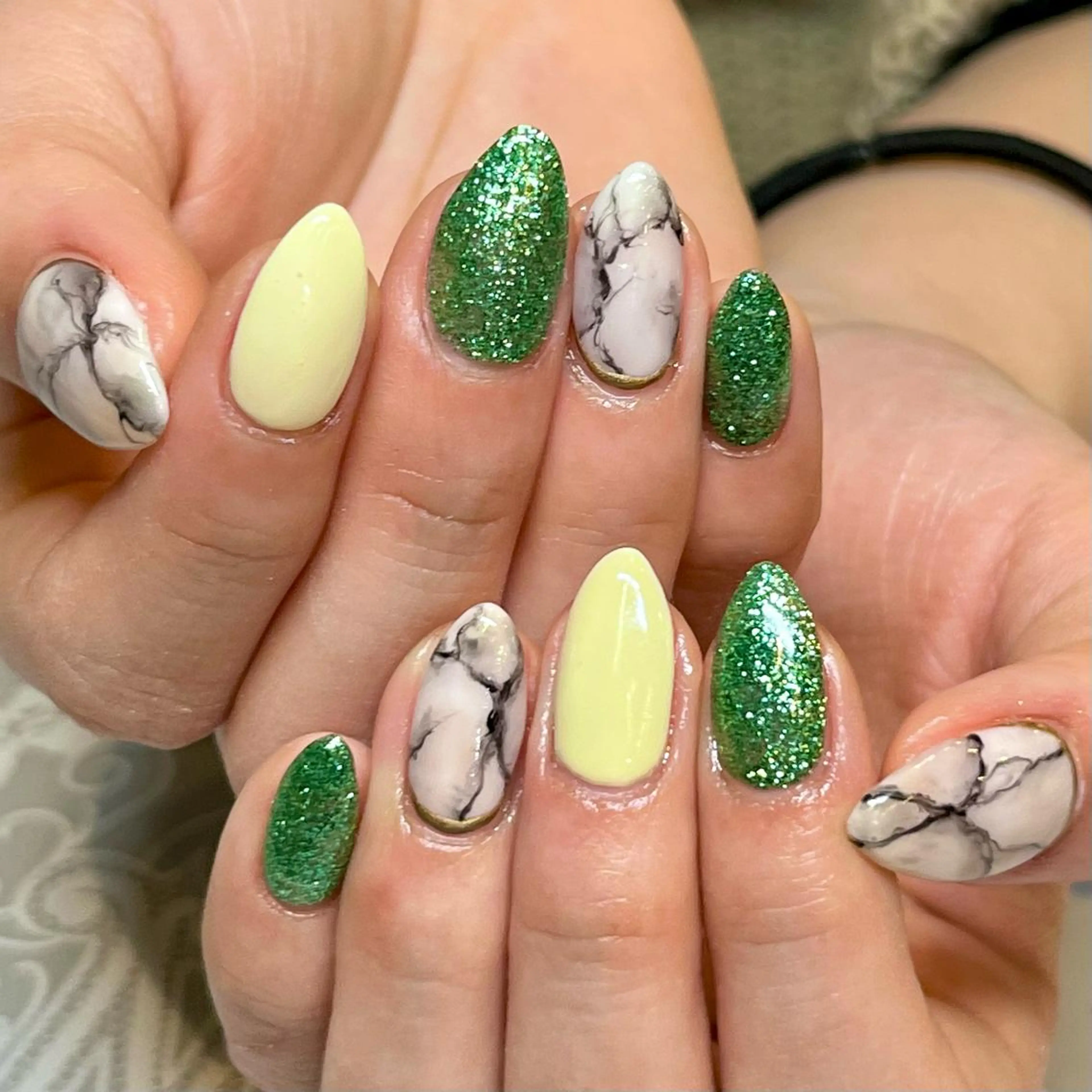 ショート カラー ネイル アートネイル オフィスネイル ワンカラーネイル ショートネイル ネイルサロン　リリーブランシュ所属・森 瑞紀のネイルデザイン