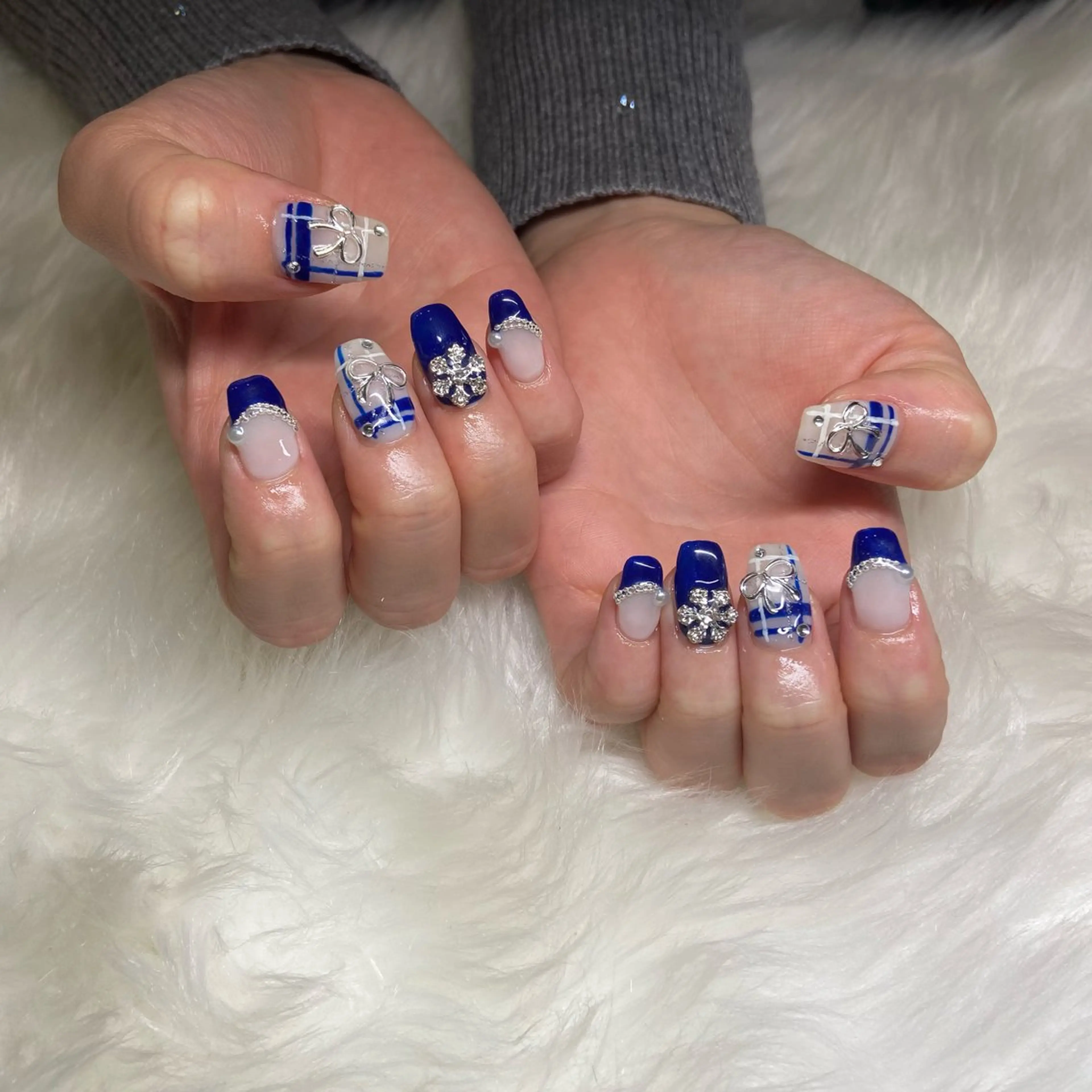ネイル R nailのネイルデザイン