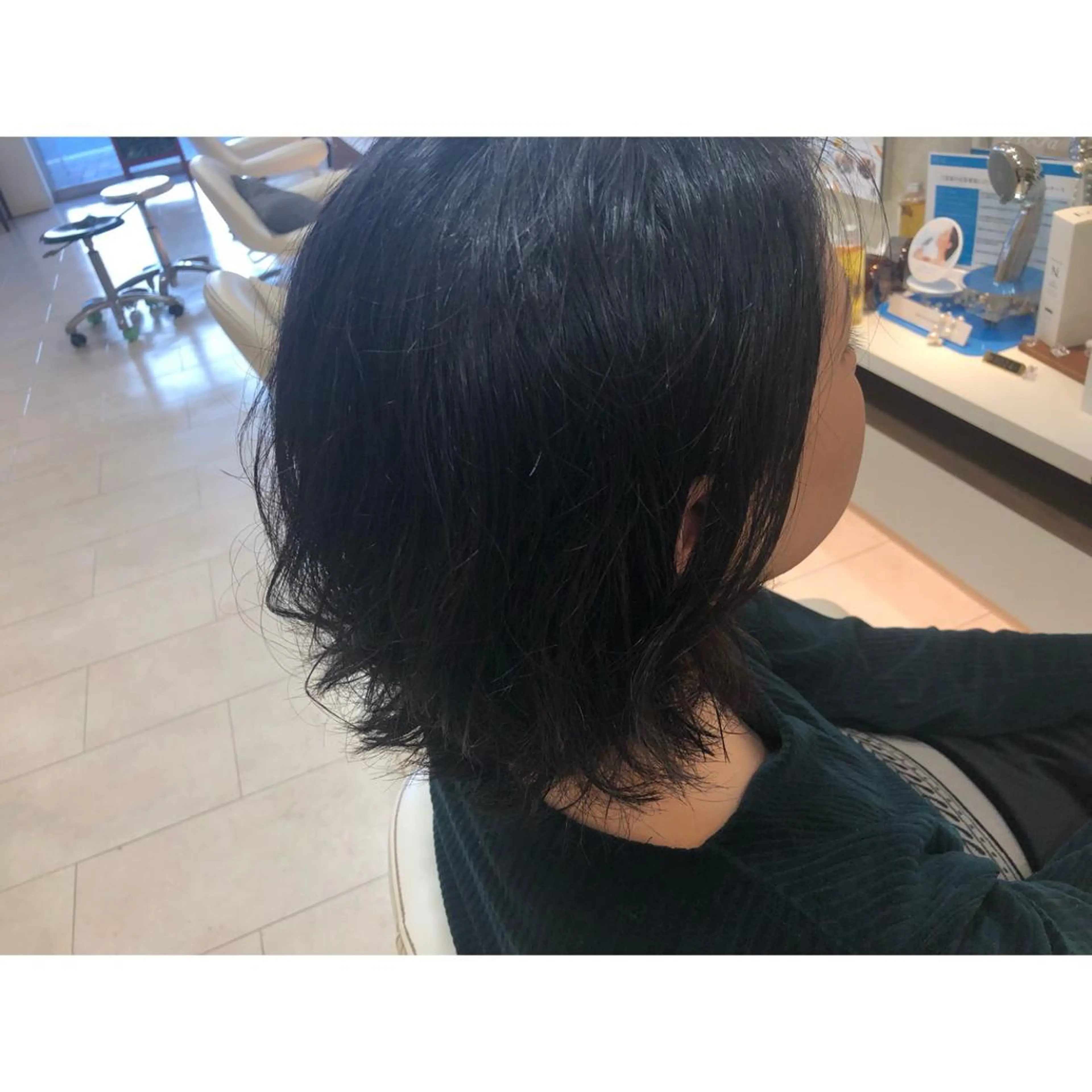 ショート パーマ 池村美月 @透明感カラーのヘアスタイル