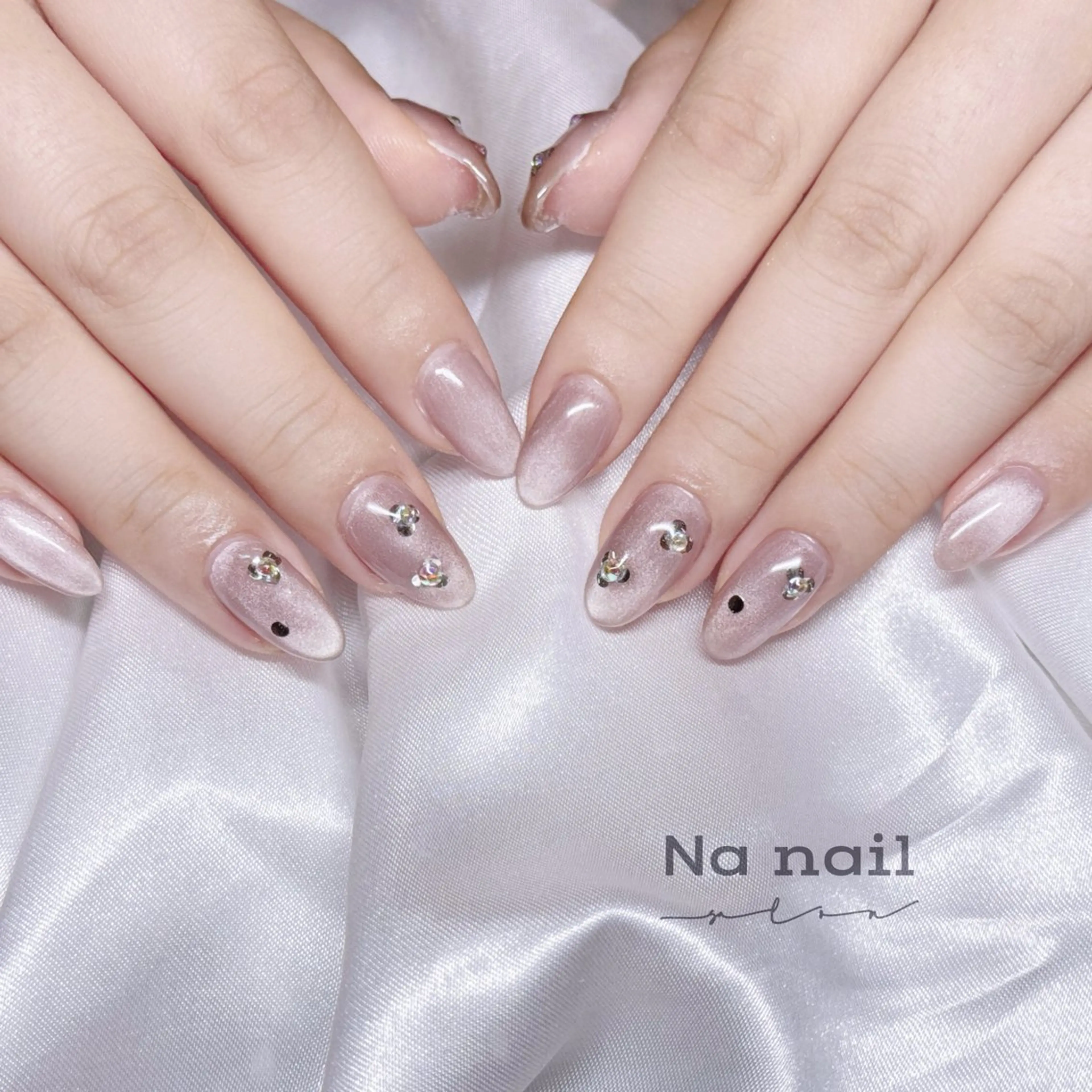 ネイル チークネイル フラッシュネイル フレンチネイル ジェルネイル グラデーション ハンドネイル ハンドケア CC Nail 高田馬場のネイルデザイン