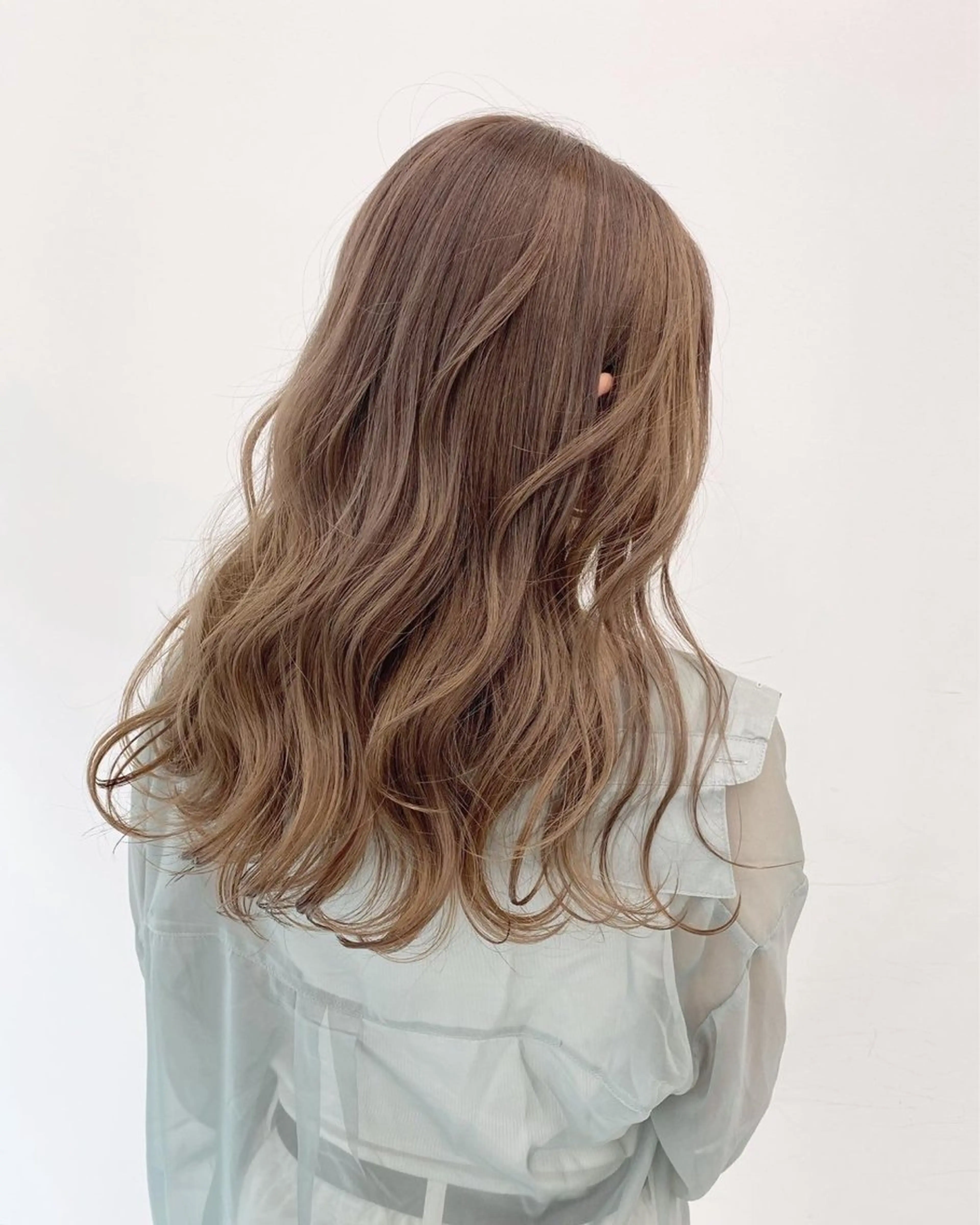 セミロング カラー ヘアアレンジ ヘアカラー トリートメント ヘアセット ハイトーン/透明感/ レイヤー/かずや🦁のヘアスタイル