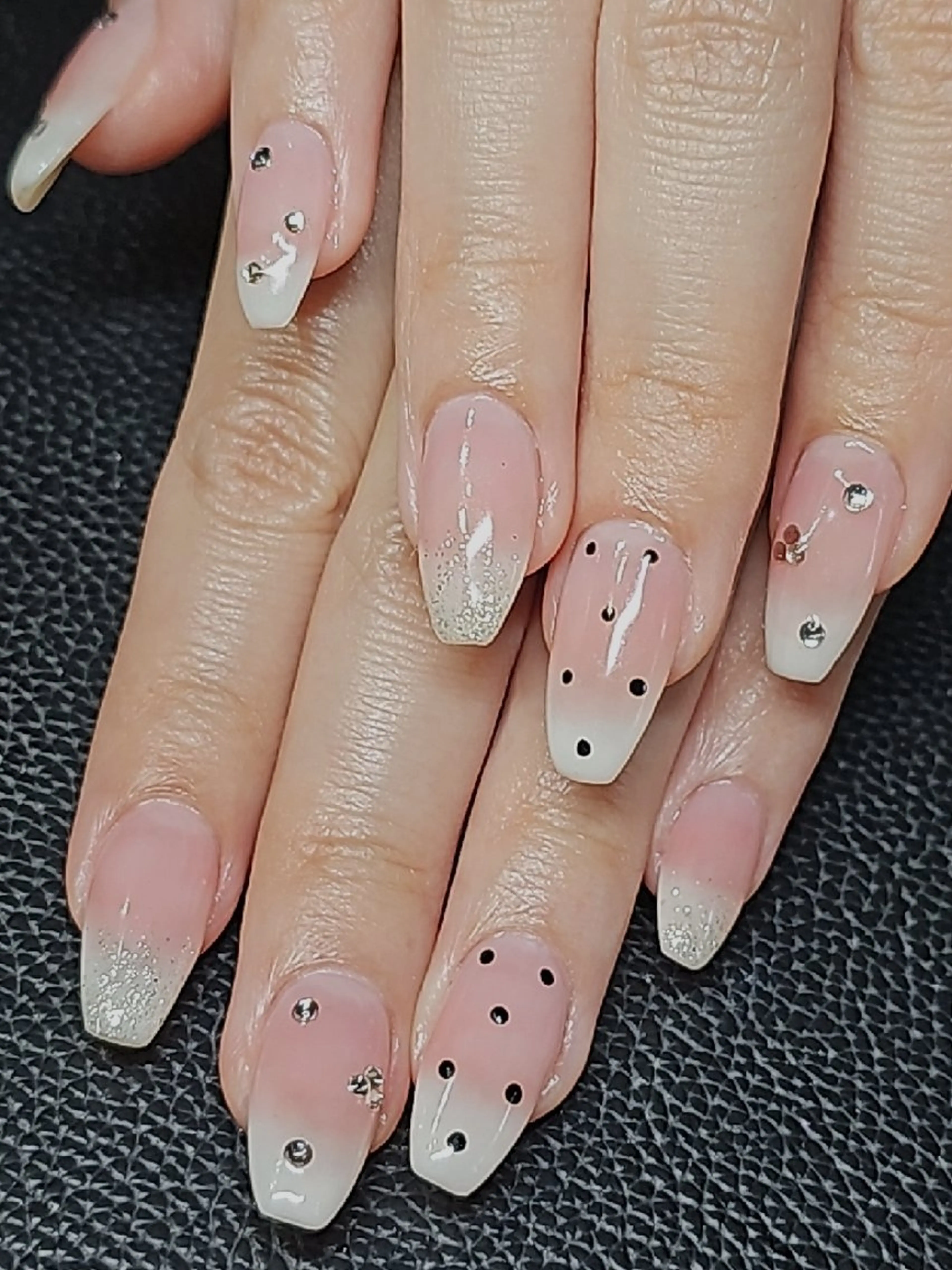 ネイル ドット salon de Princess所属・salon de  Princessのネイルデザイン