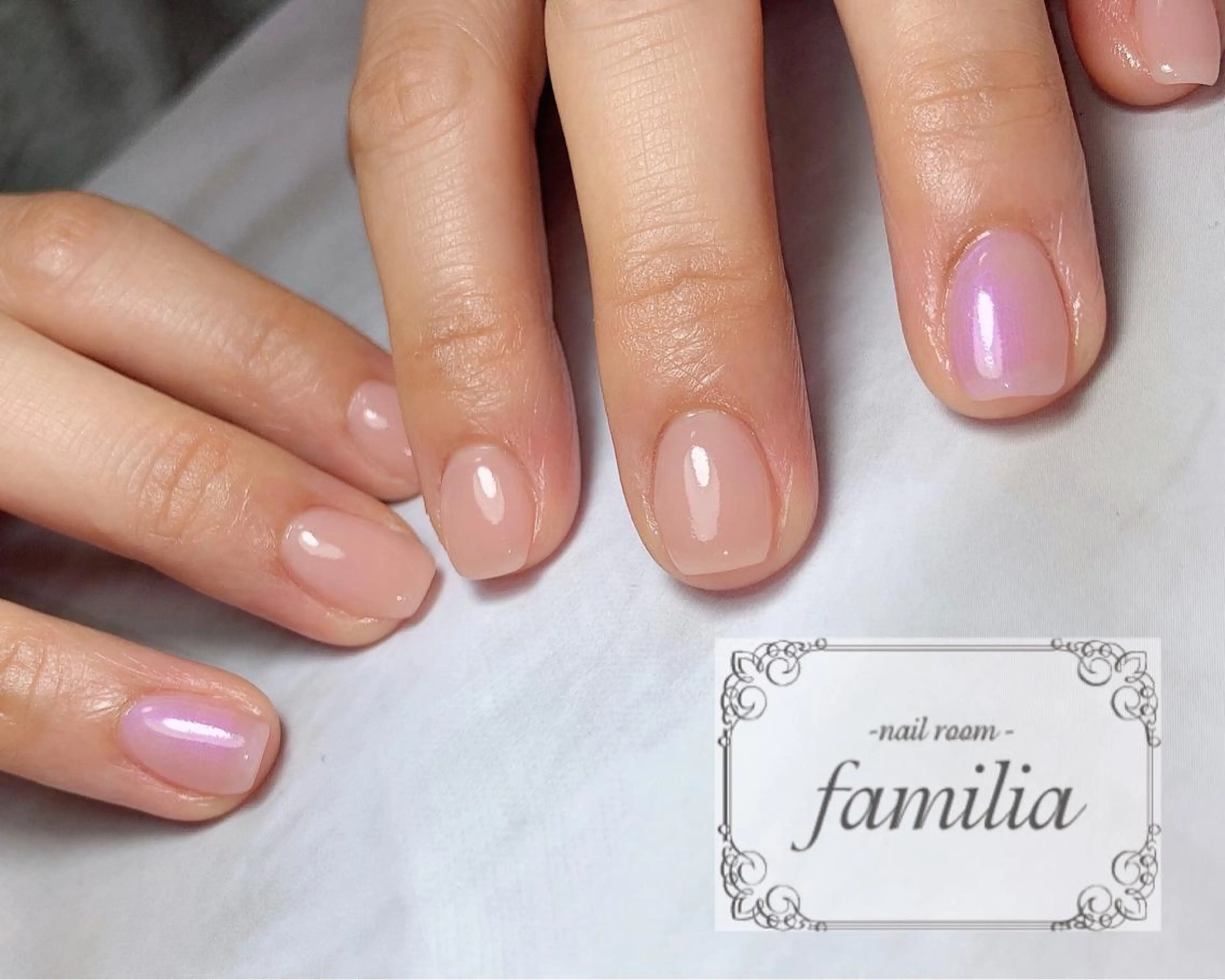 ネイル ハンドネイル -nailroom- familiaのネイルデザイン