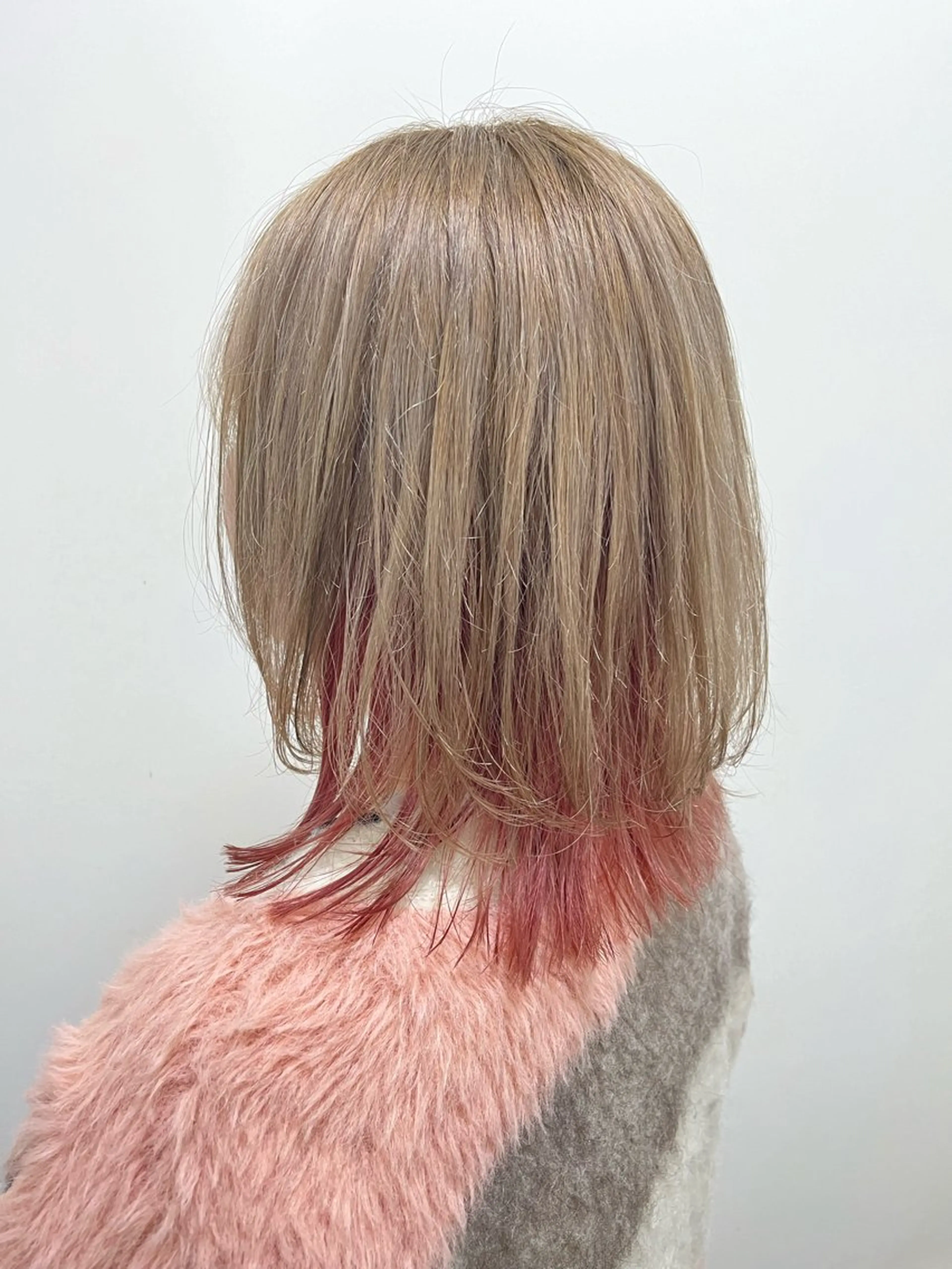 ミディアム 【北千住】🌈韓国風 レイヤー✨小顔カットのヘアスタイル