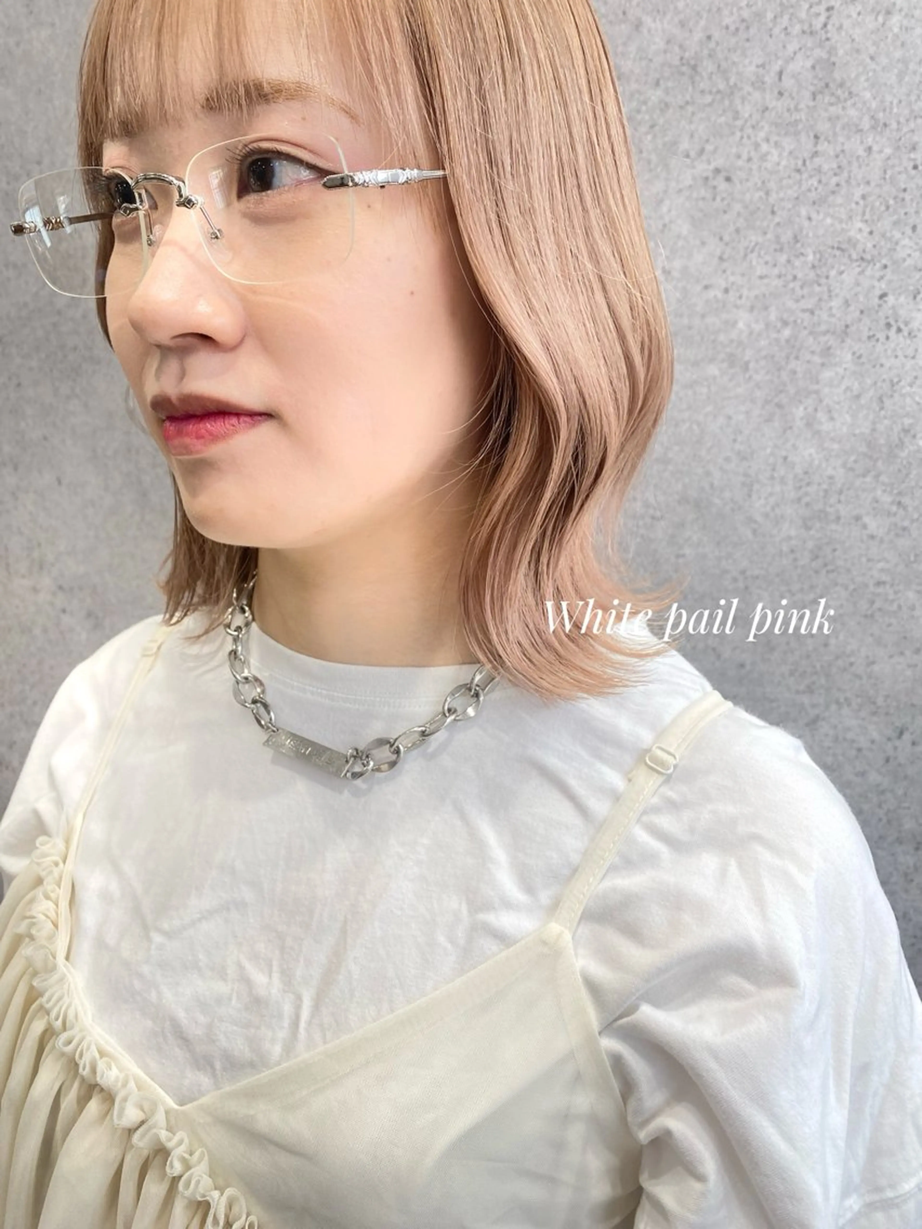 ミディアム カット ヘアカラー clomus所属・YUKA艶髪 🌸寛ぎ部屋のヘアスタイル