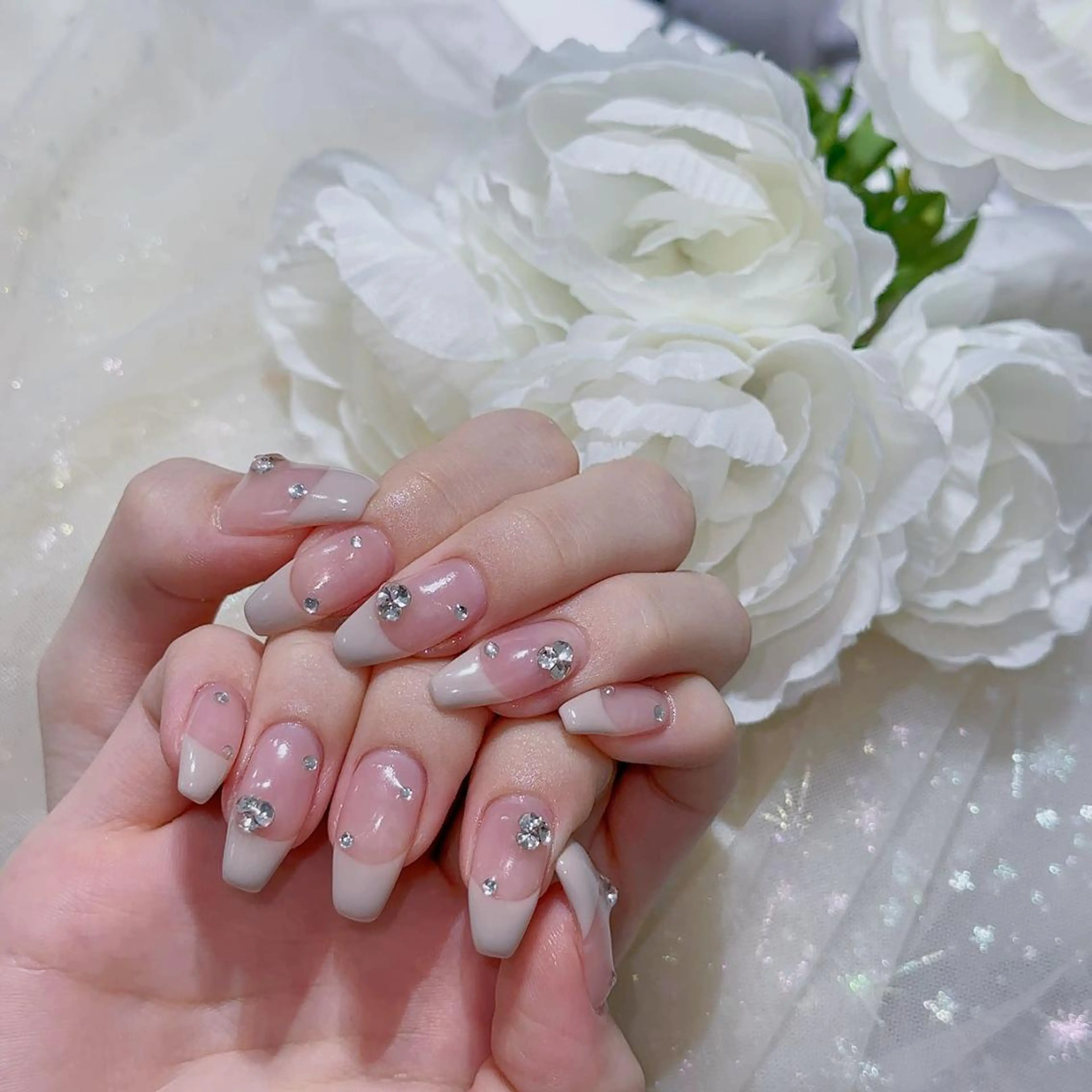 ネイル アートネイル 長さ出し ネイルチップ Queens momoのネイルデザイン