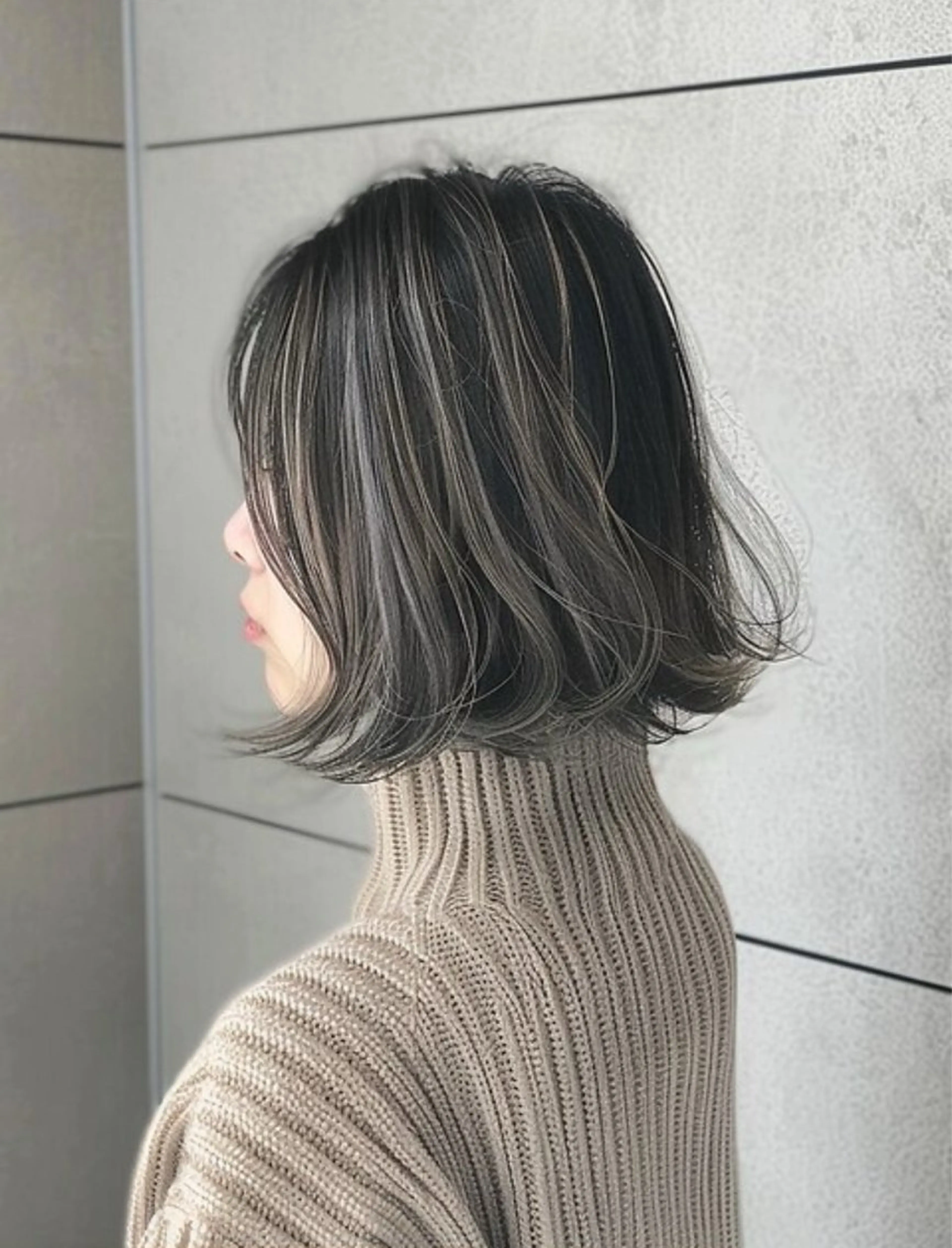 ショート カラー ハイトーン/レイヤー SHUNのヘアスタイル