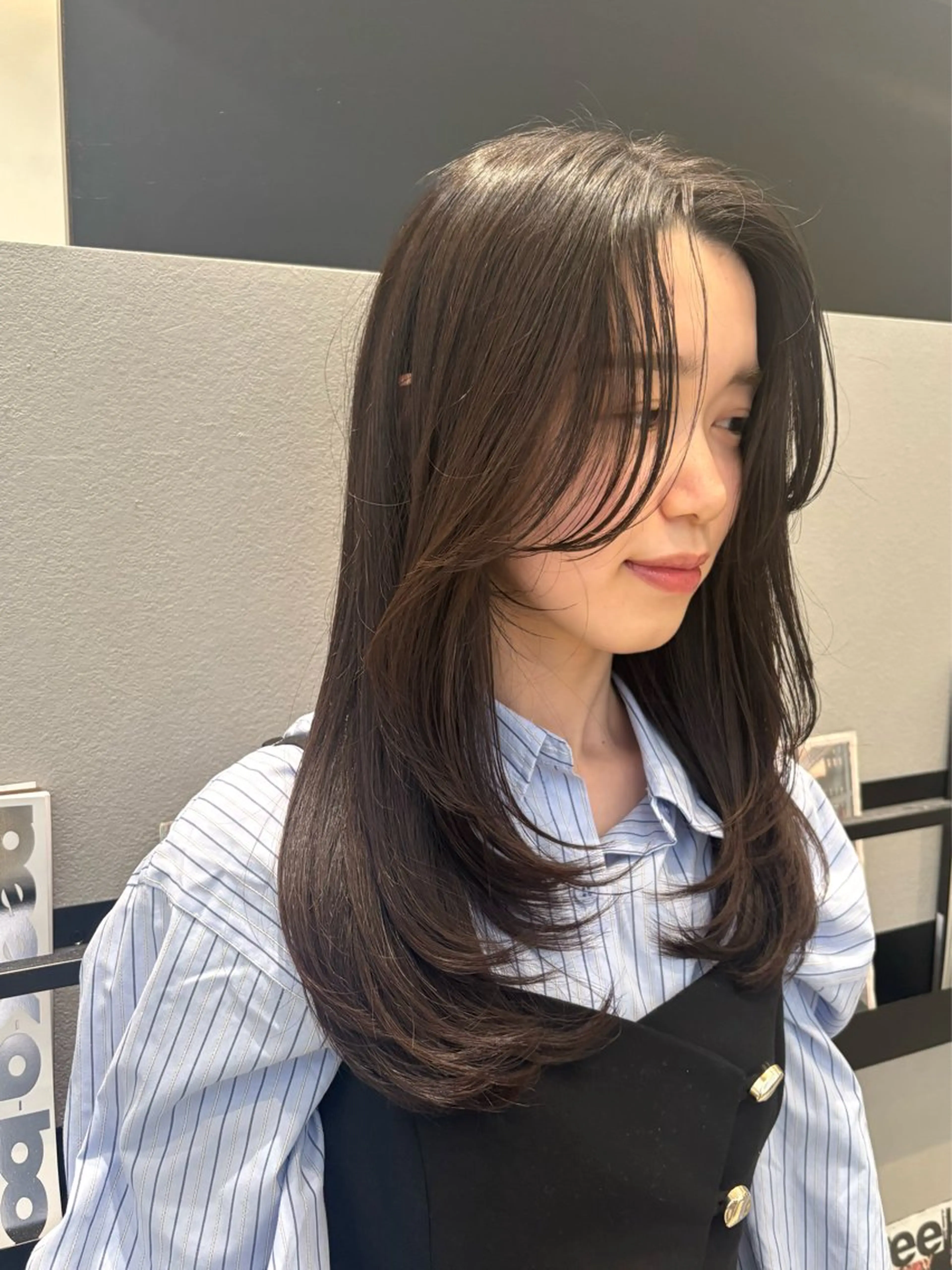 ロング カラー 透明感カラー グレージュ レイヤーカット カット ヘアカラー 透明感カラー/ レイヤーkotonoのヘアスタイル