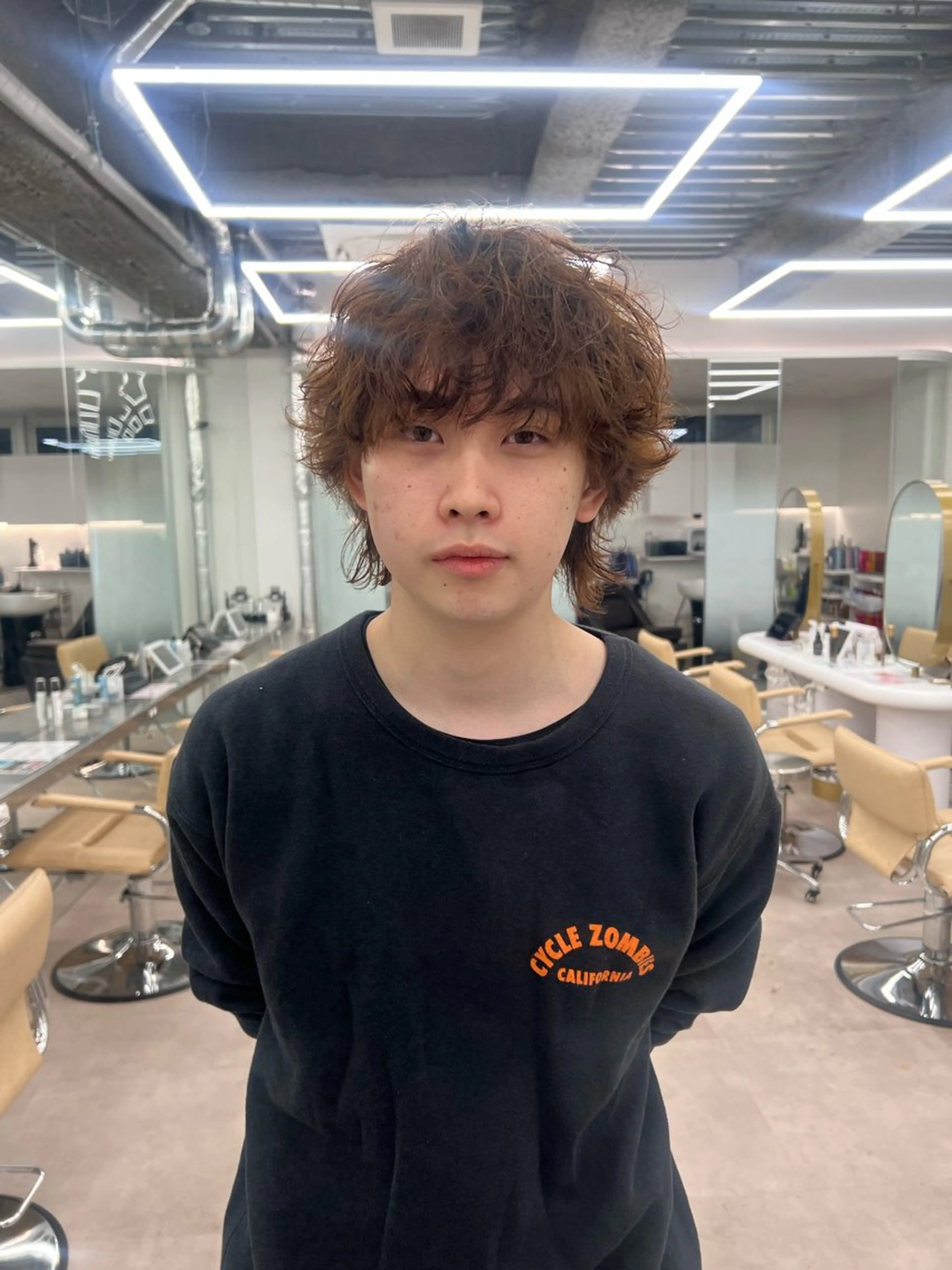 パーマ パーマ ✨ブリーチ/顔周り レイヤー¦YUKA✨のヘアスタイル