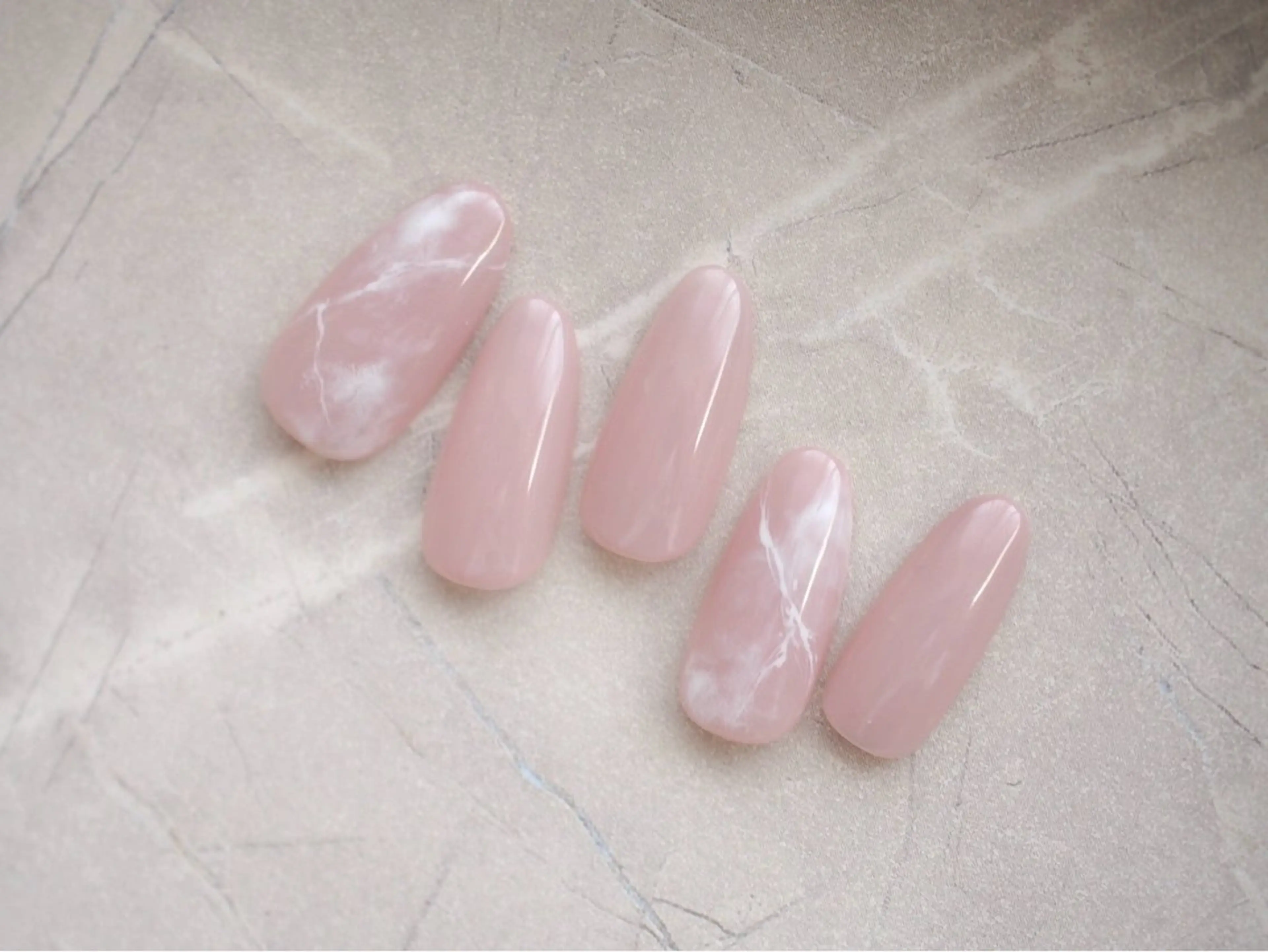 ネイル ハンドネイル 鈴木 麻里のネイルデザイン