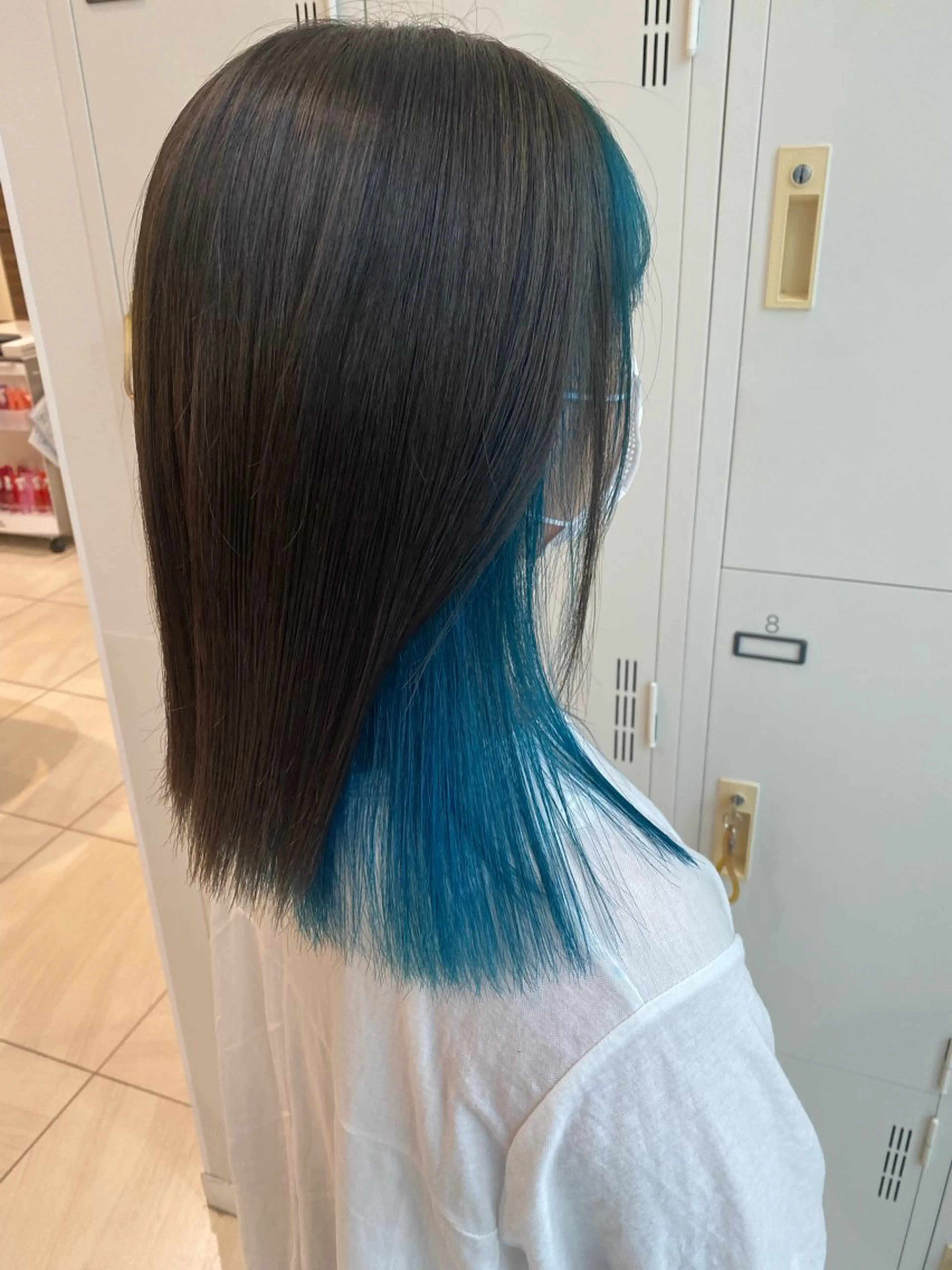 ロング カラー ヘアカラー エクステ／インナー カラー 礒野朱里のヘアスタイル