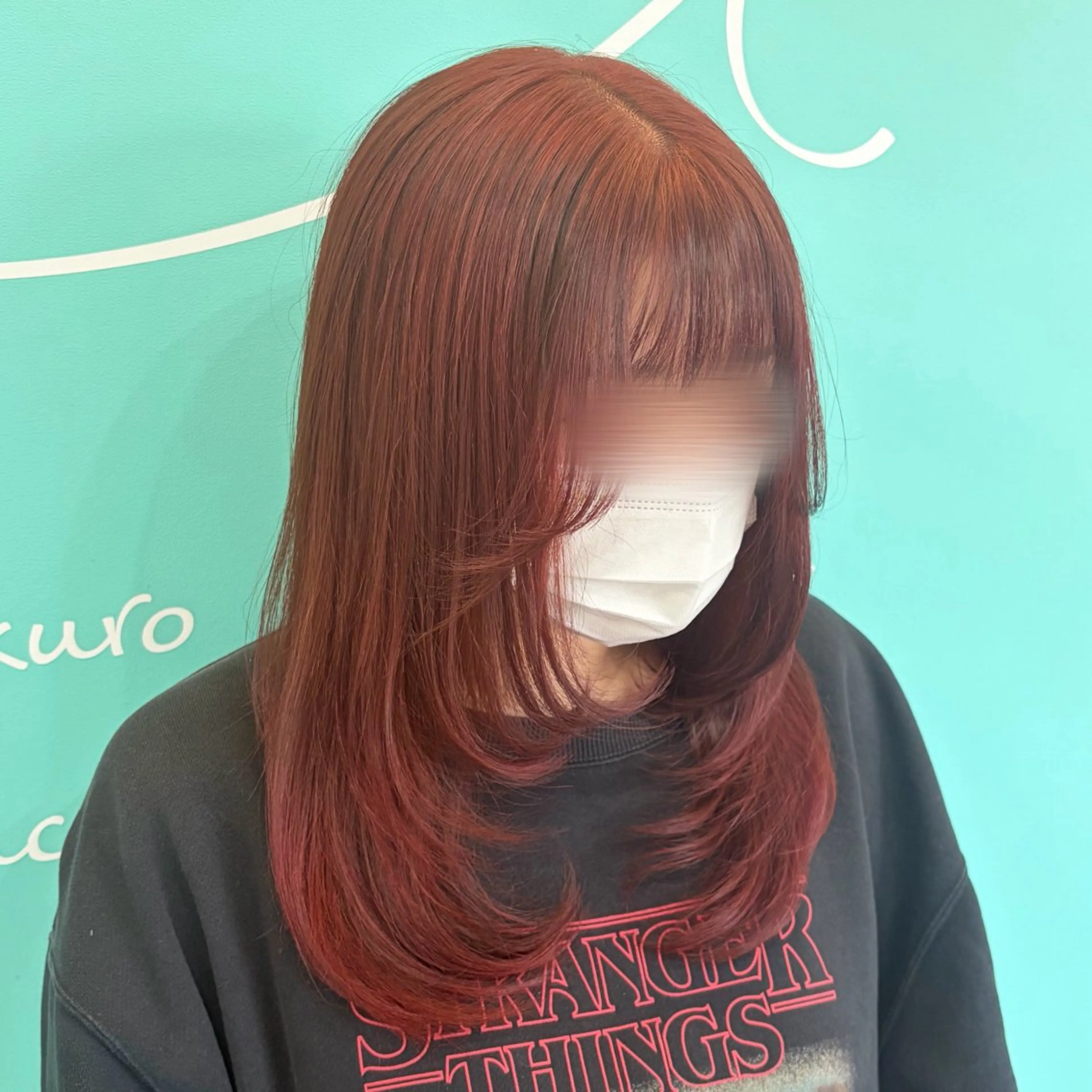 ミディアム カラー カシス レッドカラー レイヤーカット ヘアカラー トリートメント Natsuki‎🤍 透明感×艶カラー🫧のヘアスタイル