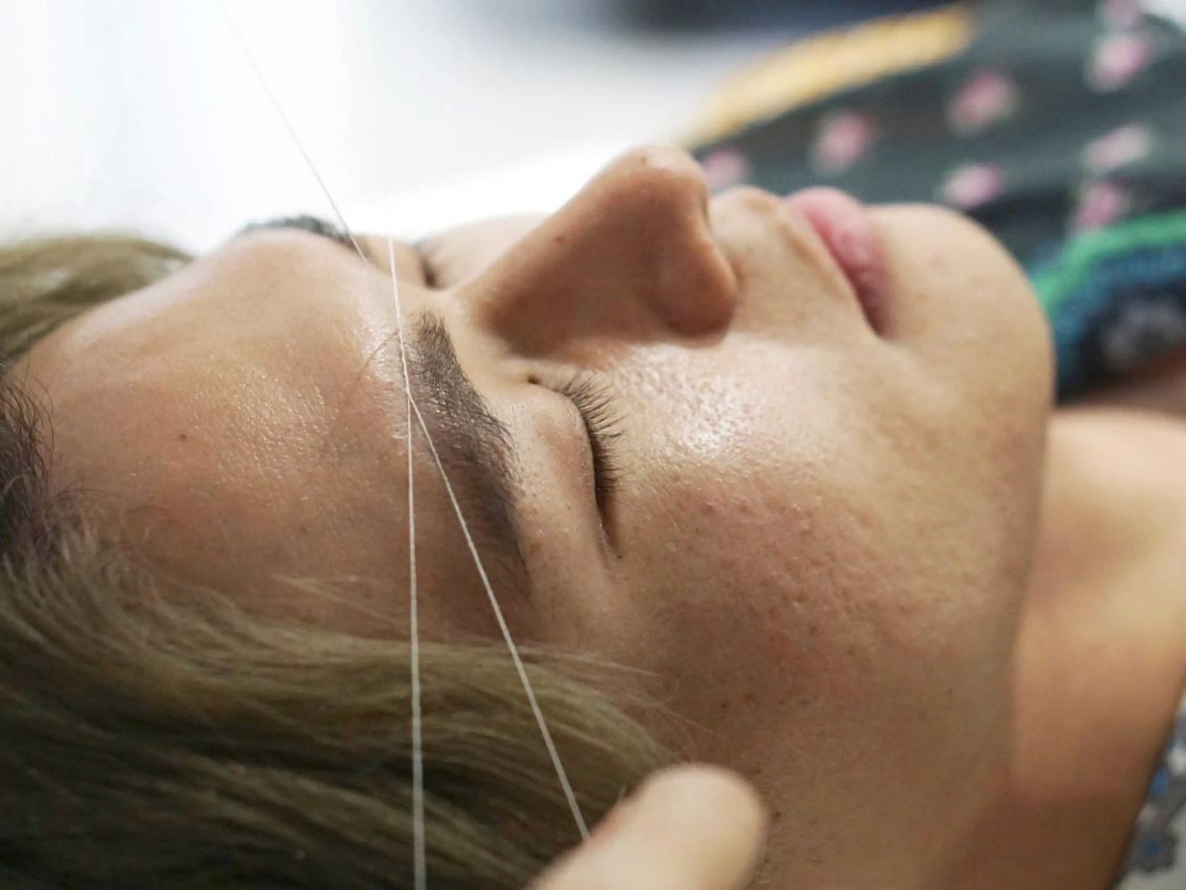 アイブロウ ハーブピーリング/韓国肌管理/フェイシャル/毛穴洗浄/眉毛/顔脱毛【糸脱毛専門】rev所属・ハーブピーリング🌹 毛穴洗浄❤️眉waxのエステ・リラクイメージ