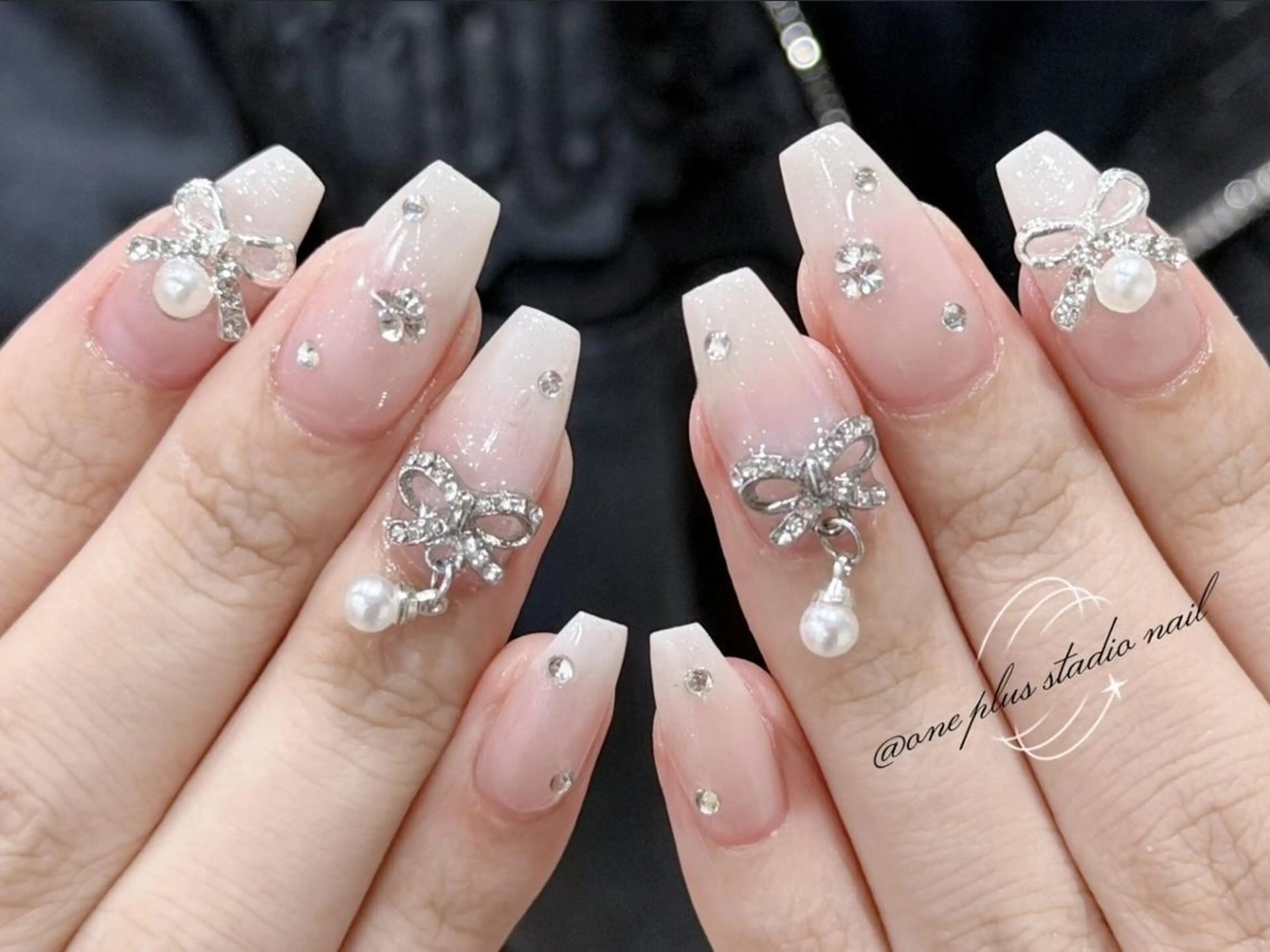 ネイル アートネイル 長さ出し フレンチネイル ガーリー ハート One Plus キキのネイルデザイン