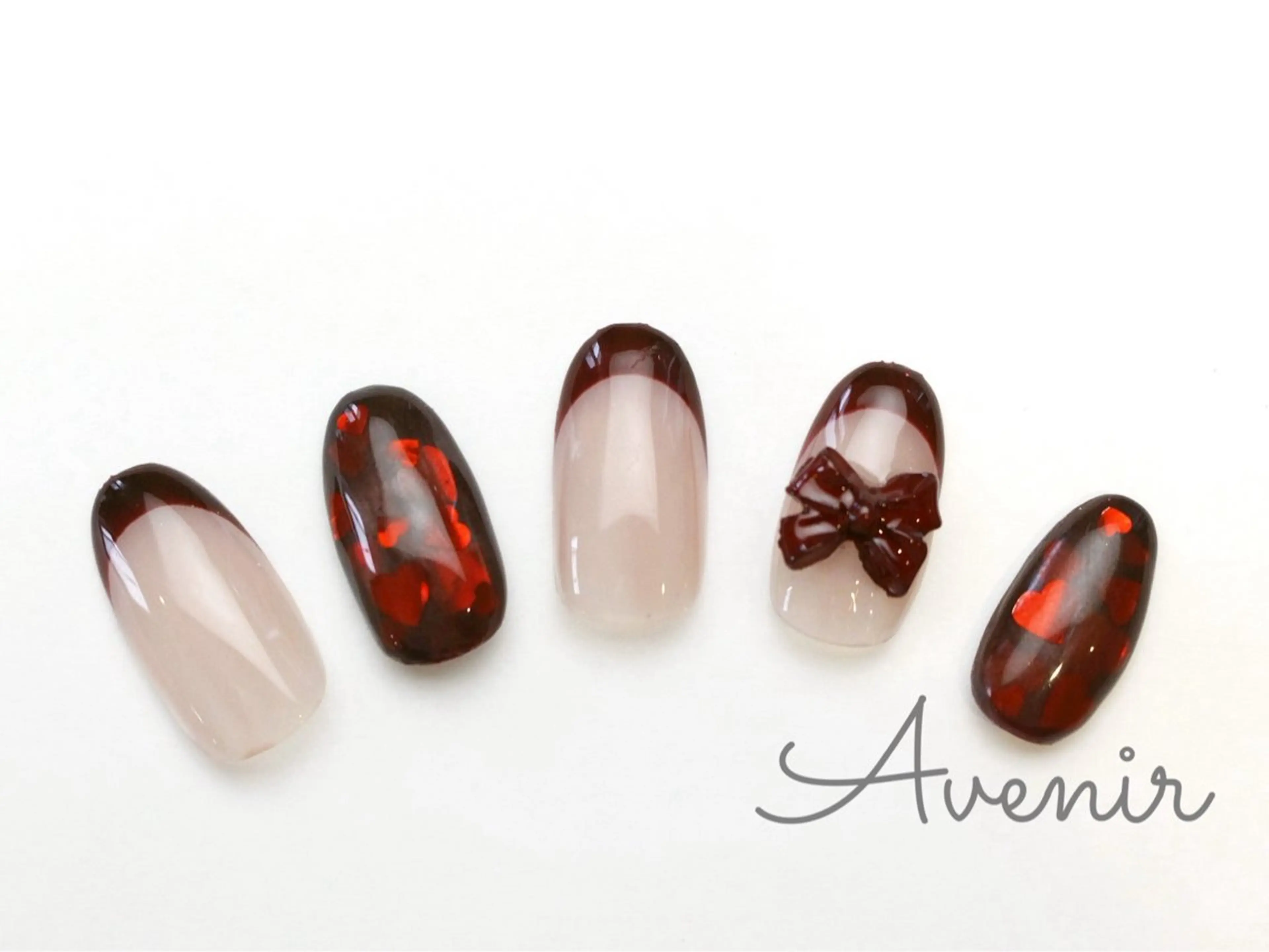ネイル Avenir 表参道 nail＆eye予約のネイルデザイン