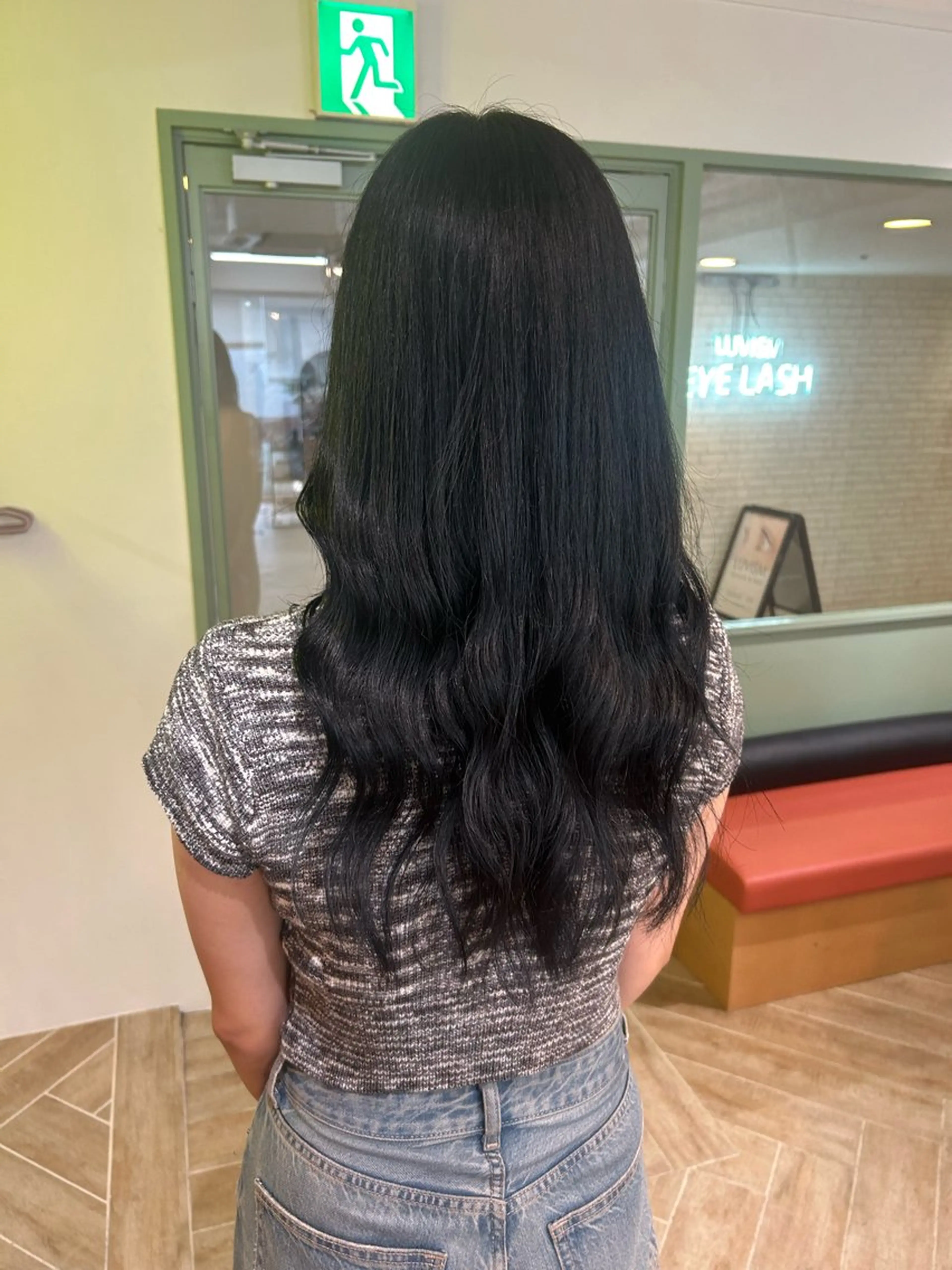 ロング カラー ヘアカラー トリートメント ベージュ/ダブルカラ ー/新潟駅/青柳萌果のヘアスタイル