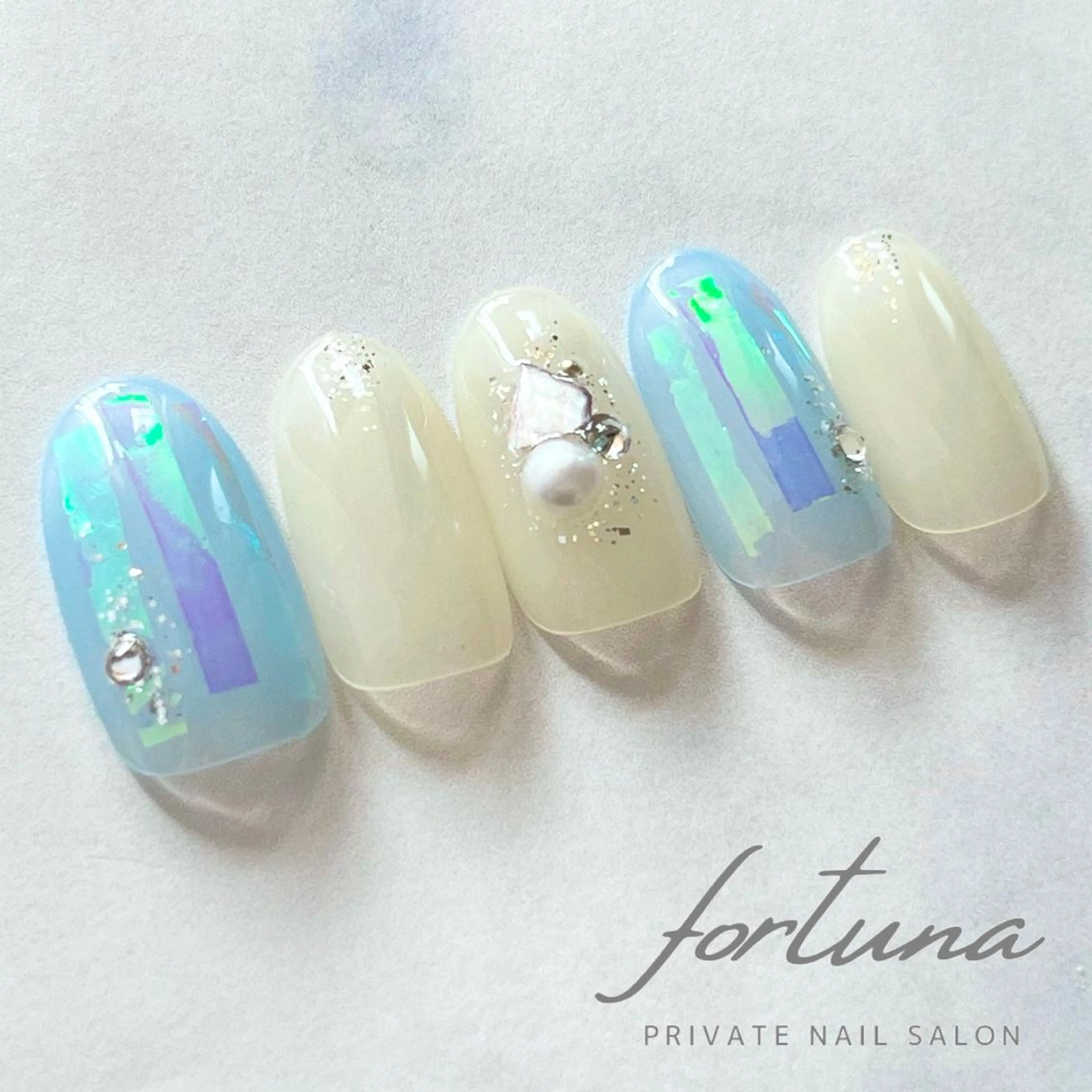 ネイル オーロラネイル fortuna 武藤裕美のネイルデザイン