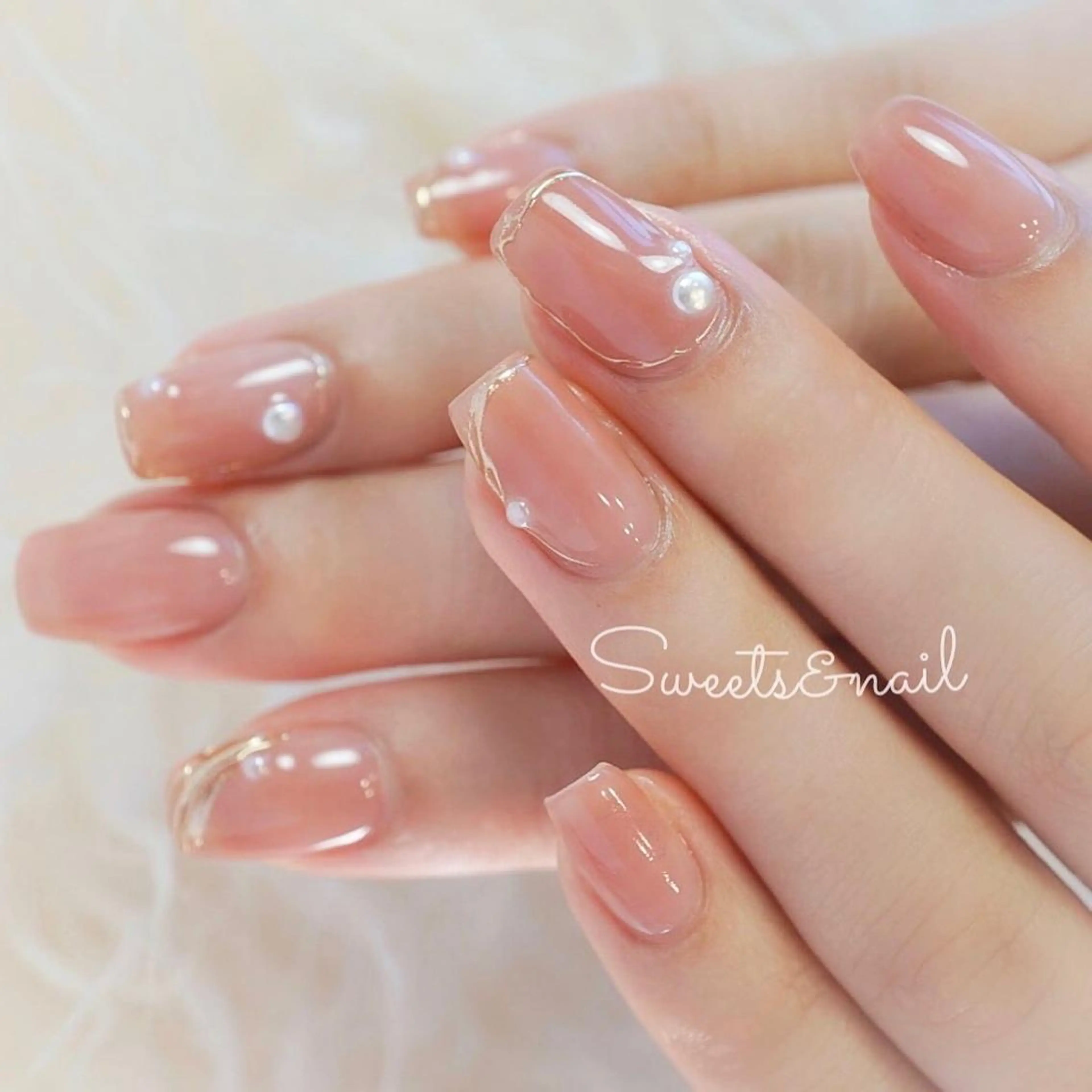 ネイル ジェルネイル ガーリー 韓国ネイル ニュアンスネイル オフィスネイル Sweets＆ nail みなこのネイルデザイン