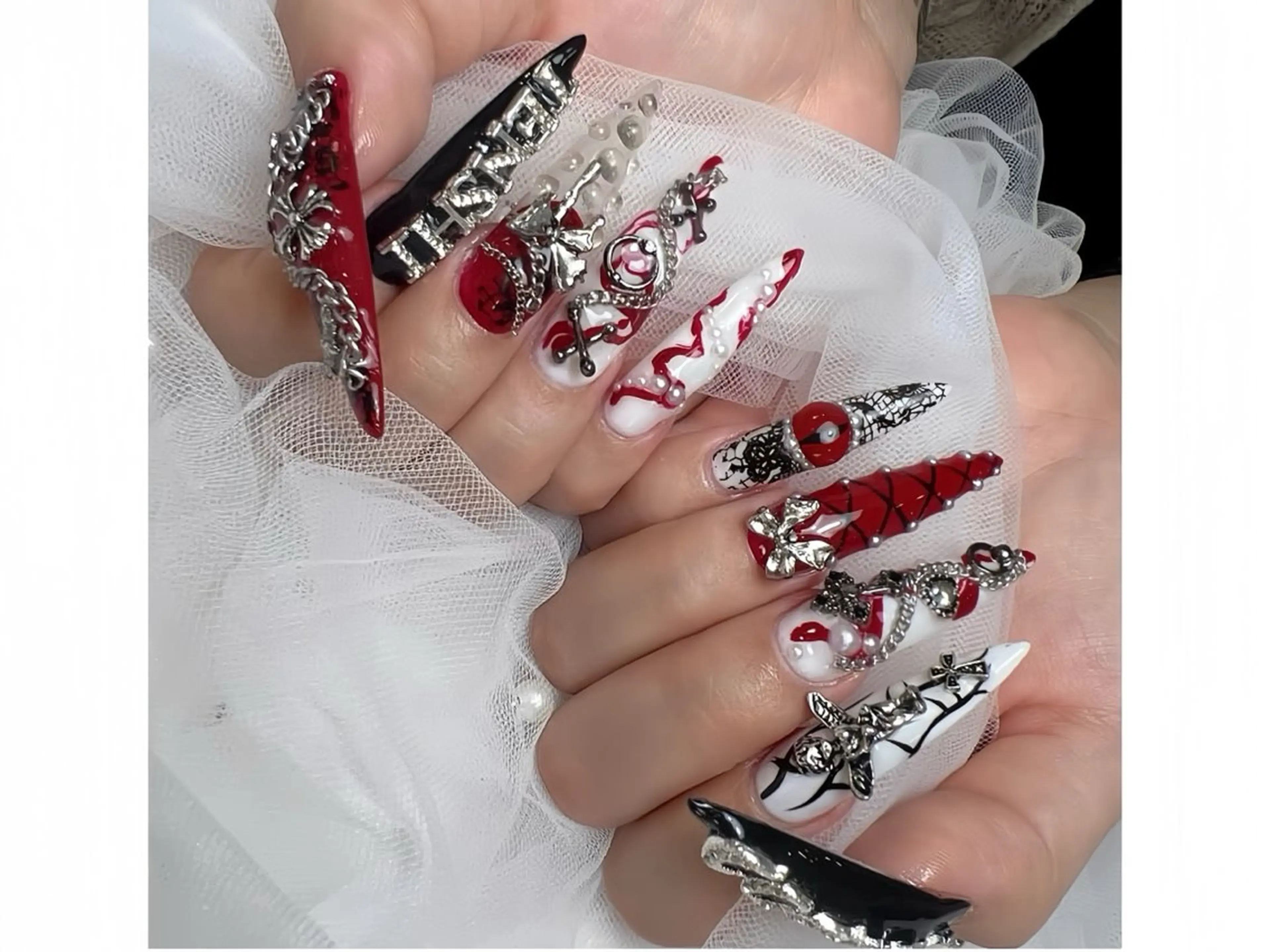 ネイル アートネイル フレンチネイル ジェルネイル 韓国ネイル ミラーネイル ハンドネイル Rin Nail 新大久保店のネイルデザイン