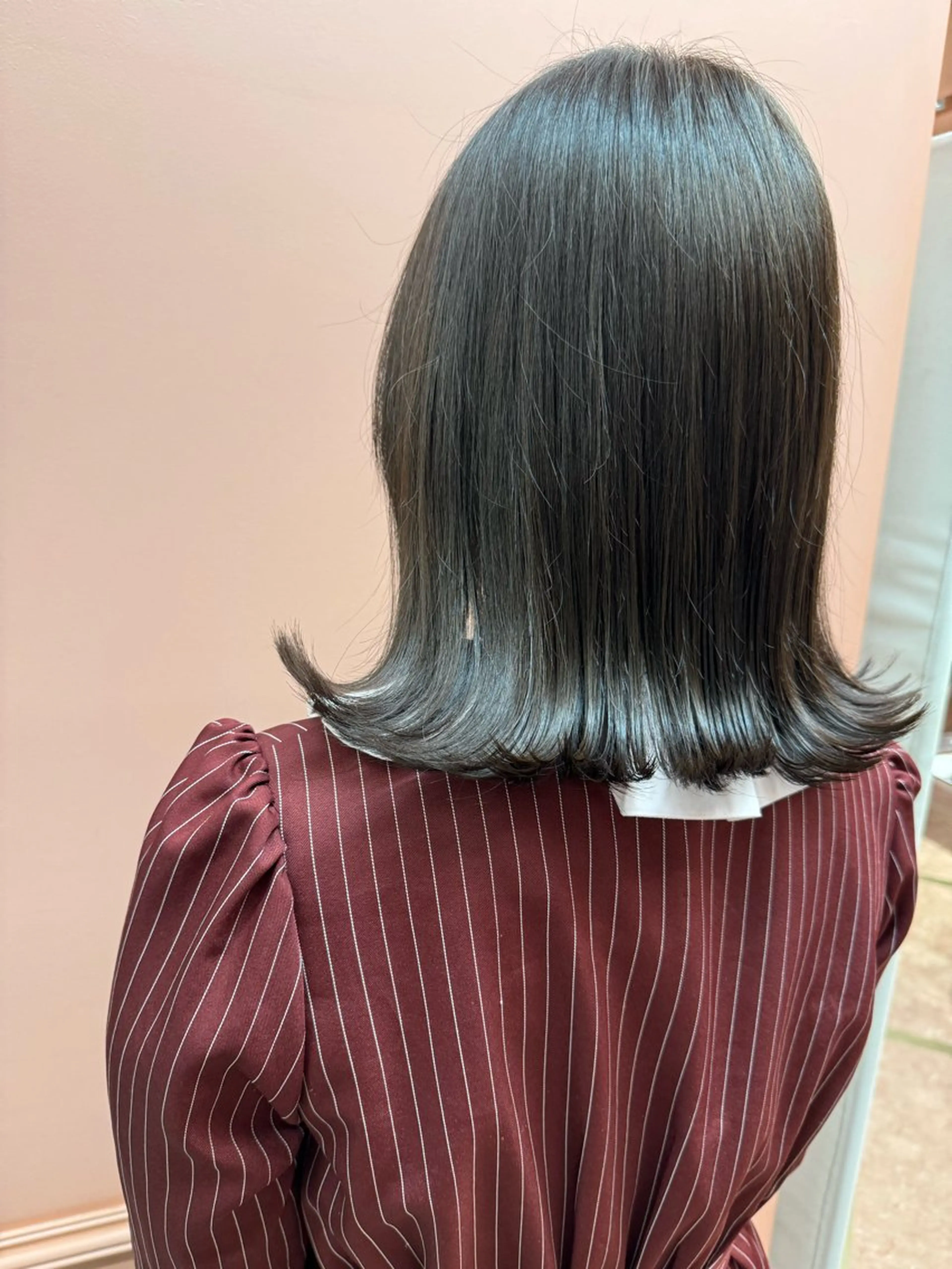 ミディアム 🇰🇷韓国風ハイ トーンKANA🖤のヘアスタイル