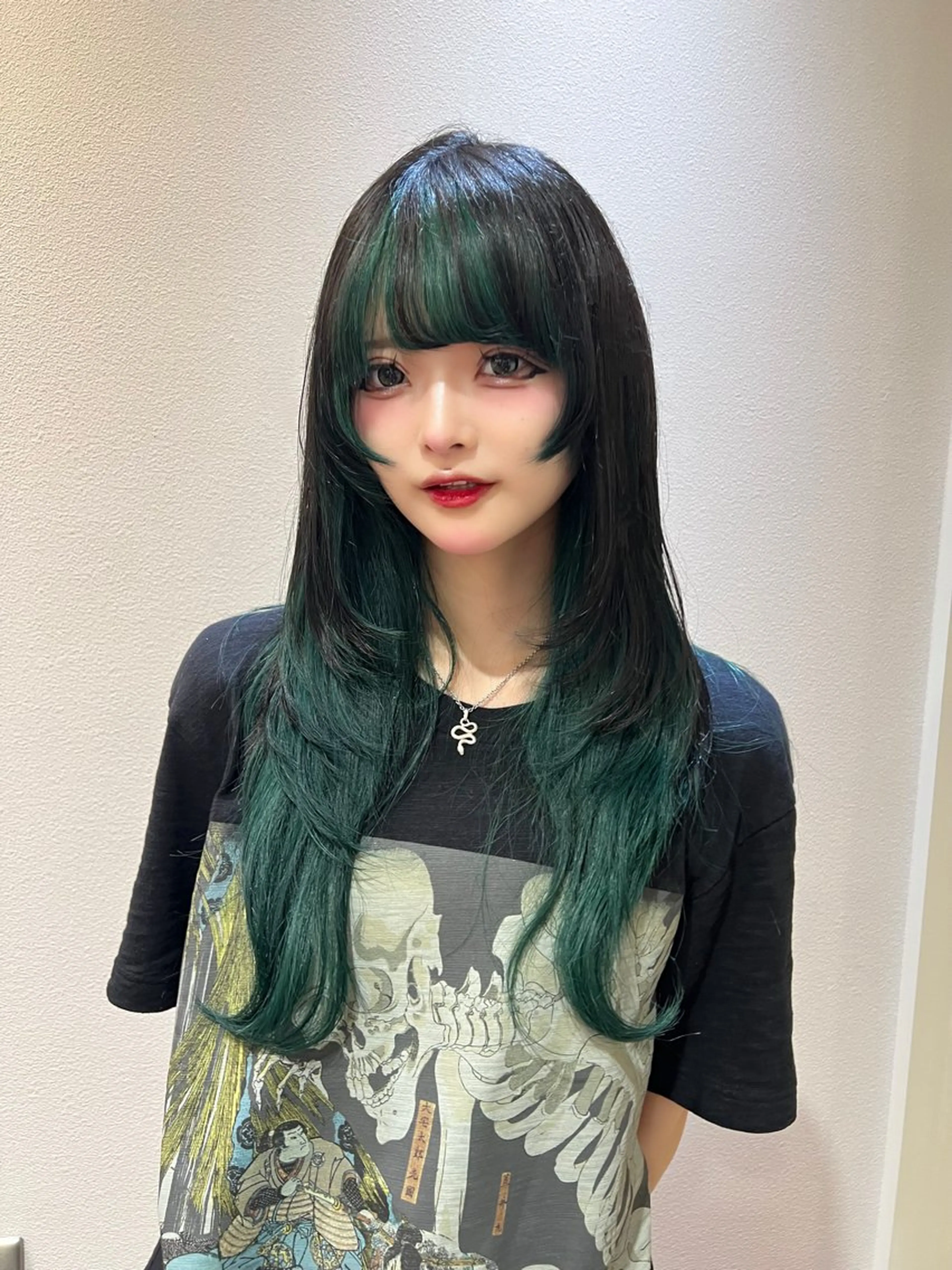 カラー OASIS AVEDA ペニンシュラ東京所属・Saaya 💚のヘアスタイル