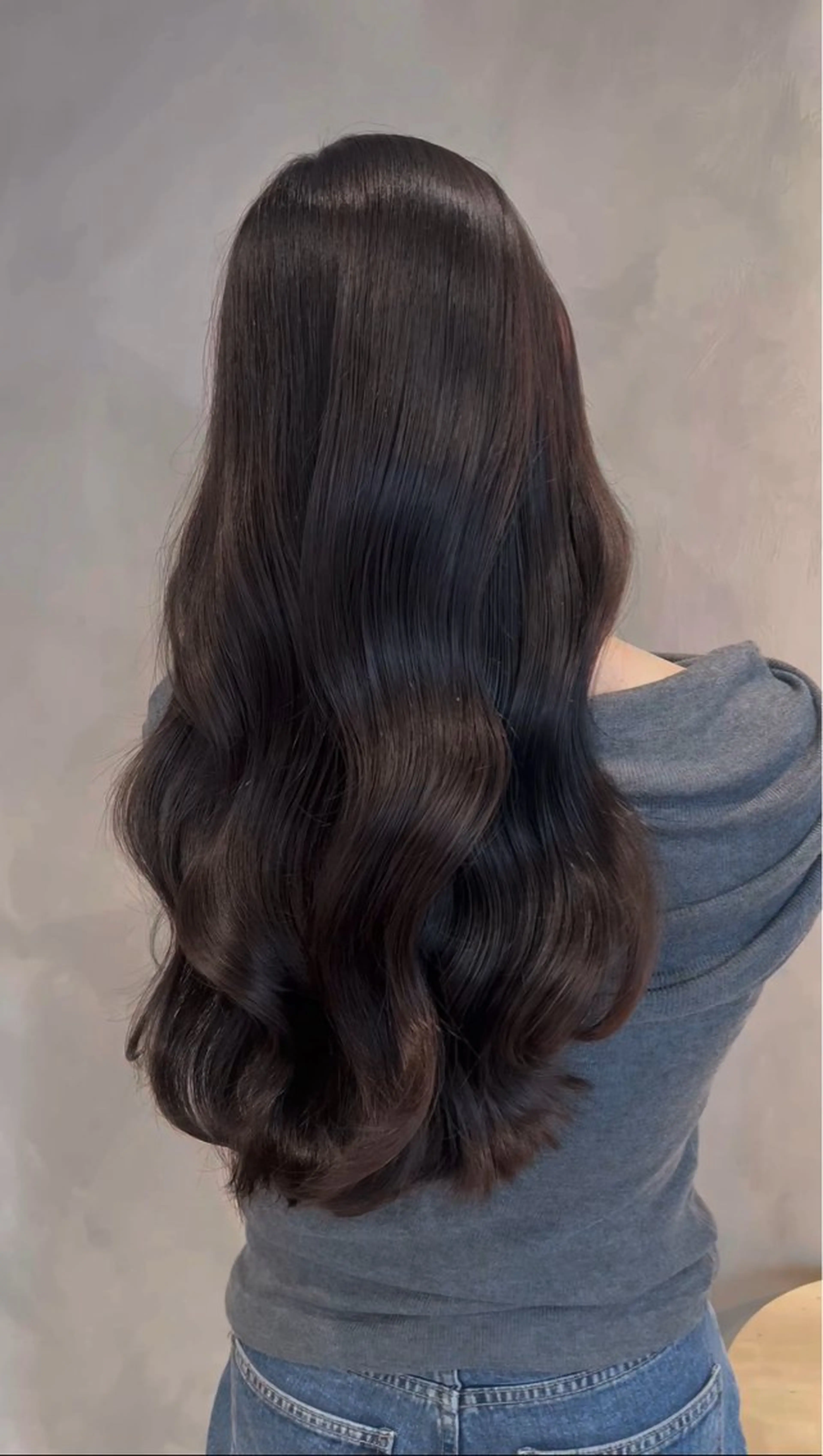 ロング L'EANE THE TOKYO所属・ロングカット無料｜ 青山 ｜髪質改善のヘアスタイル