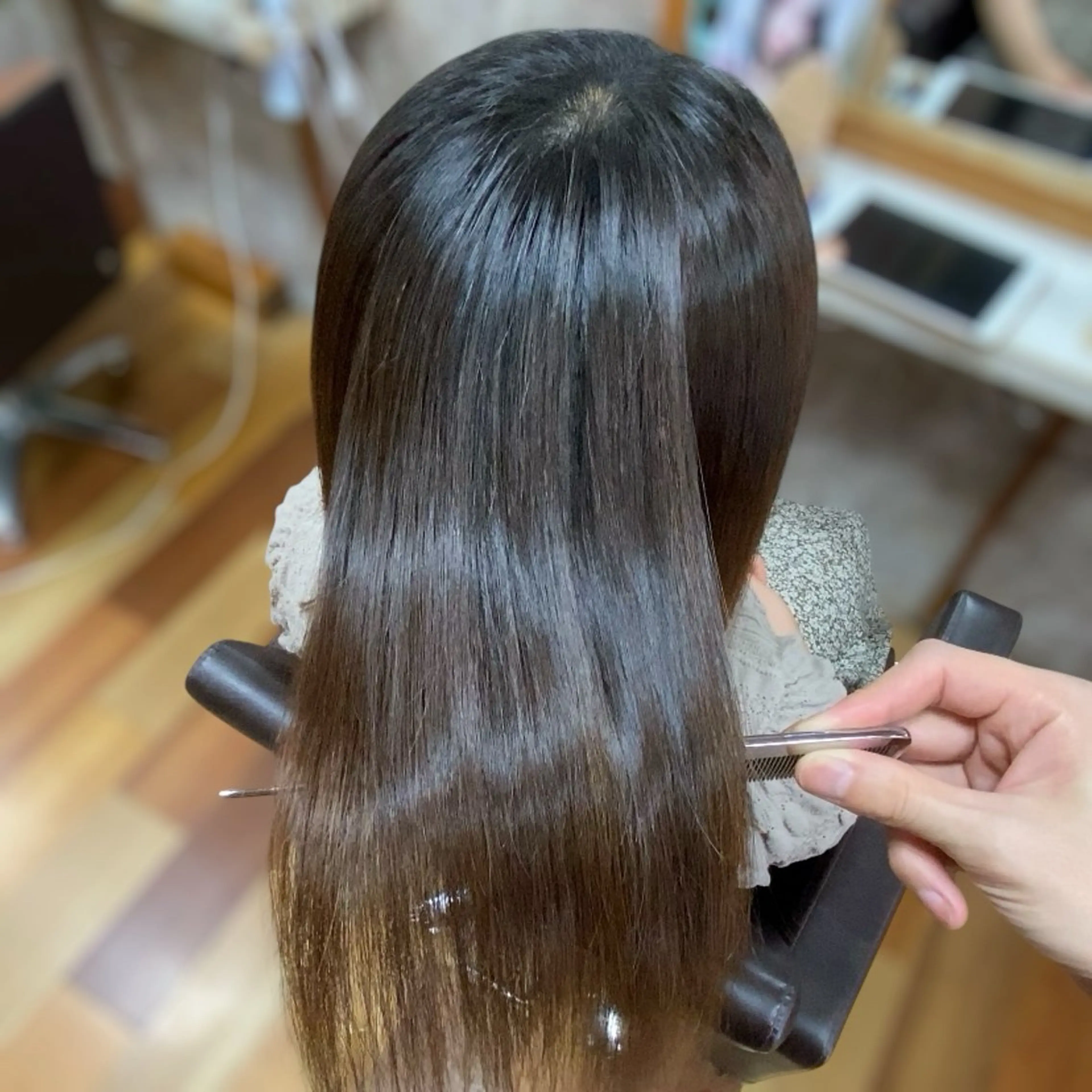 ミディアム YELLOW CORN 金沢文庫所属・【金沢文庫4分】髪質 改善/縮毛矯正アラタのヘアスタイル